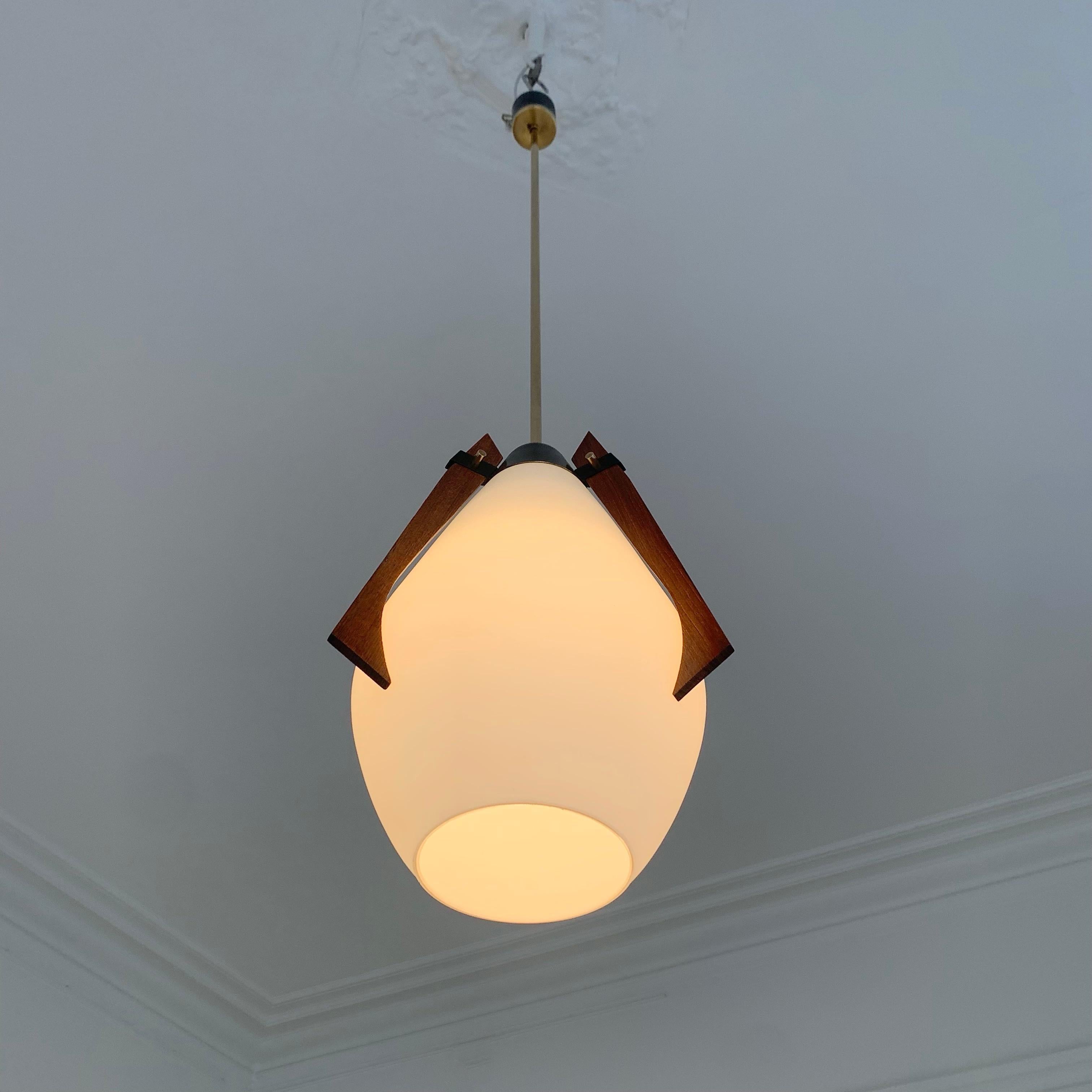 Mid-Century Decorative Teck and Brass Pendant Lamp, circa 1960, Italy. For Sale 8