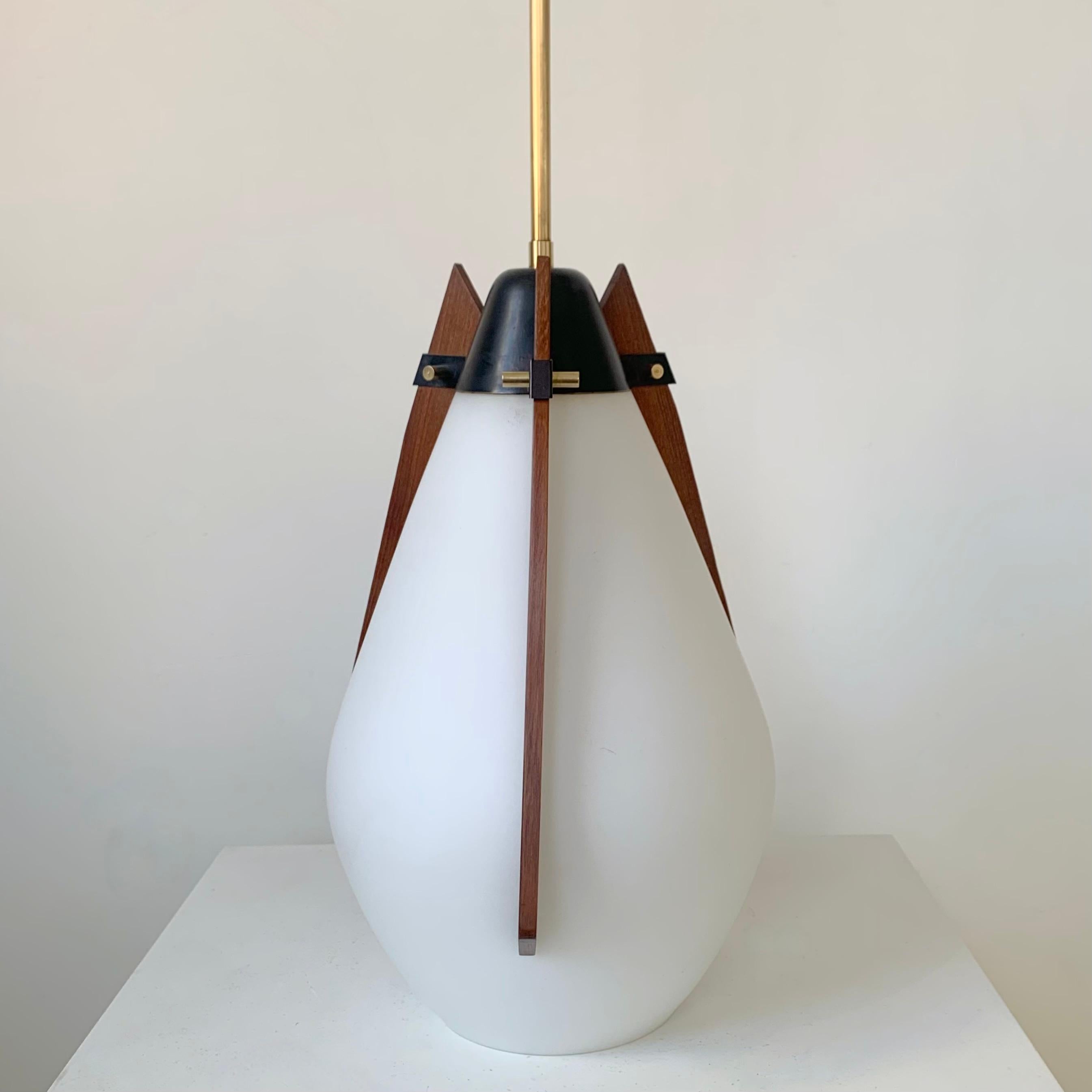 Mid-20th Century Mid-Century Decorative Teck and Brass Pendant Lamp, circa 1960, Italy. For Sale