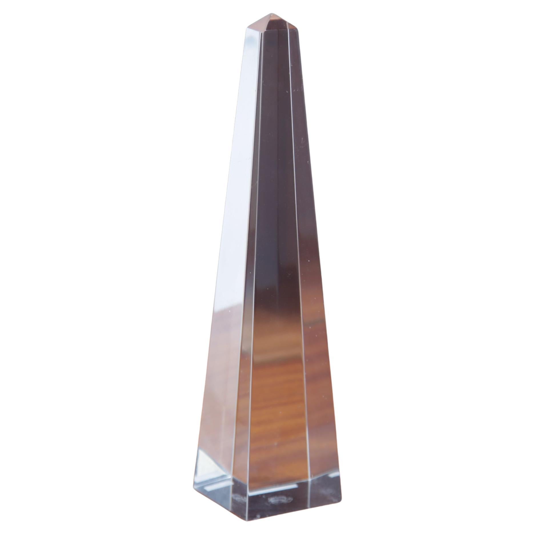 Mitte des Jahrhunderts Dekorative Vintage Lucite Obelisk