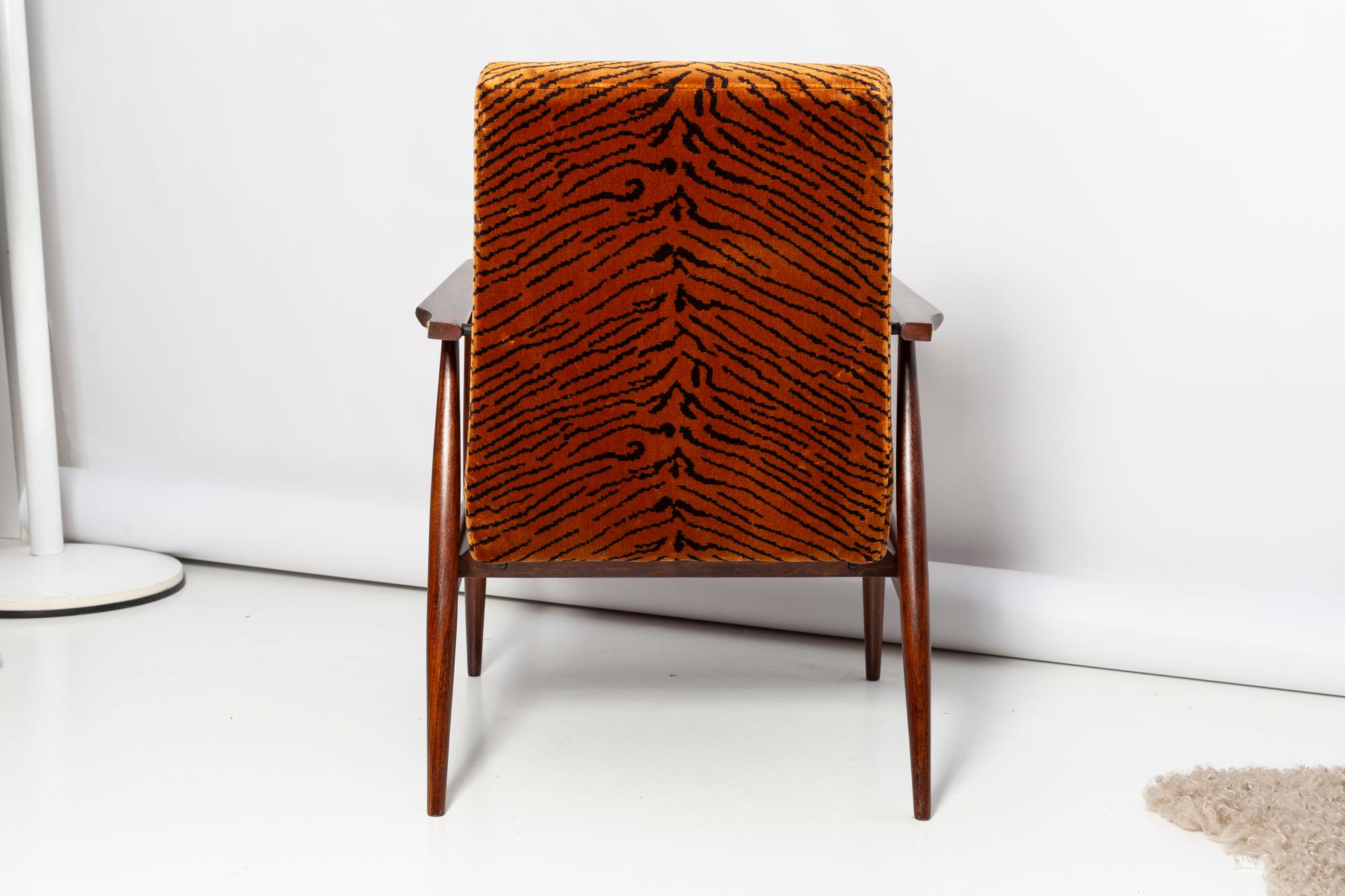 Mid Century Dedar Tiger Velvet Dante Armchair, H. Lis, Europe, 1960s For Sale 2