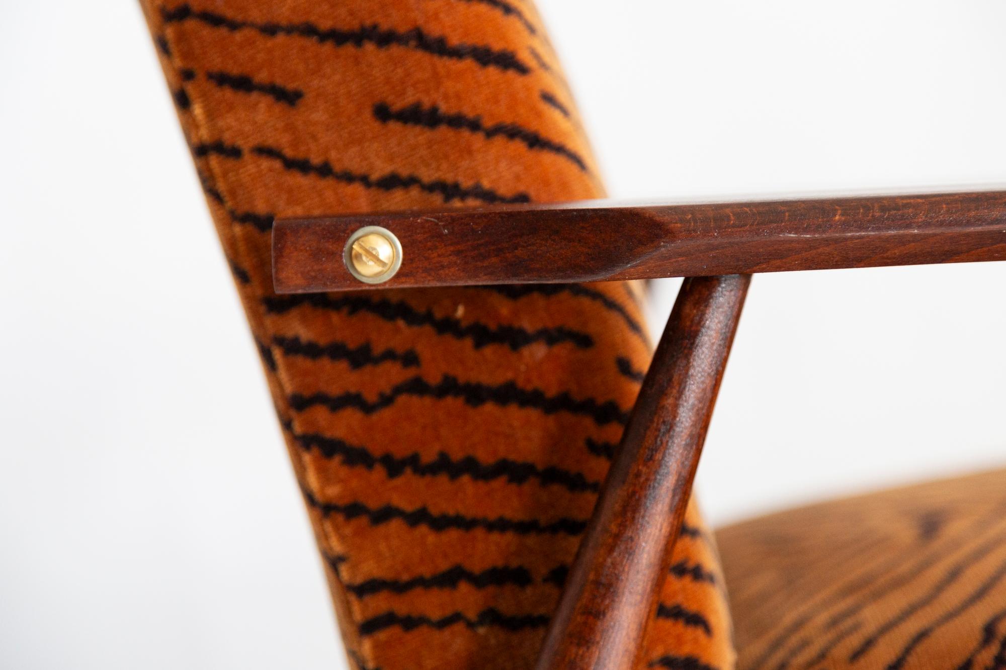 Mid Century Dedar Tiger Velvet Dante Armchair, H. Lis, Europe, 1960s For Sale 8