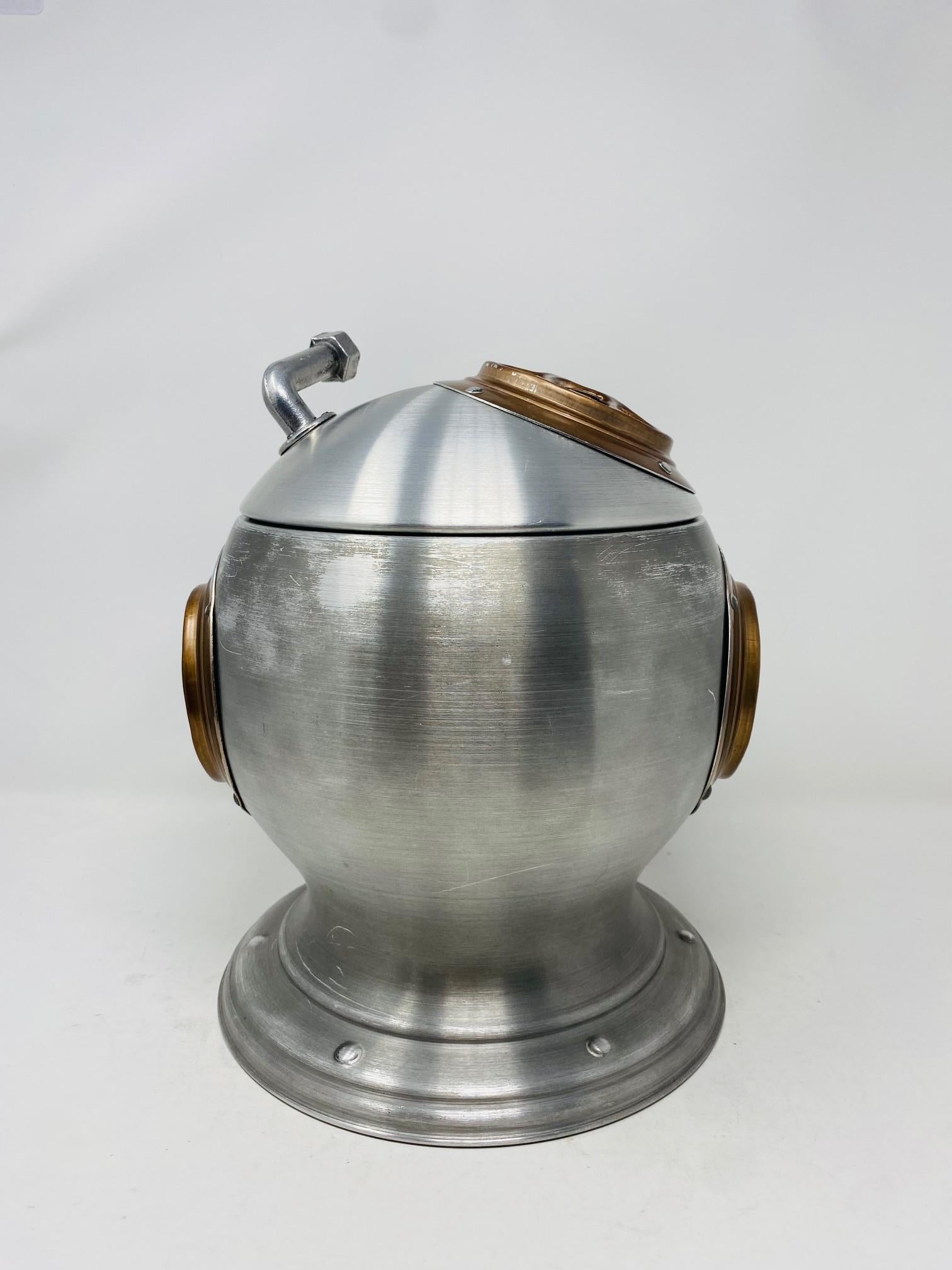 Mid Century Deep Sea Diver's Helmet Ice Bucket Made in Italy 1970 For Sale 3