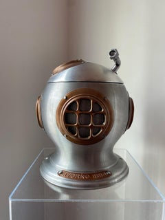 Eiskübel mit Tiefsee-Diver- Helm aus der Mitte des Jahrhunderts, hergestellt in Italien 1970