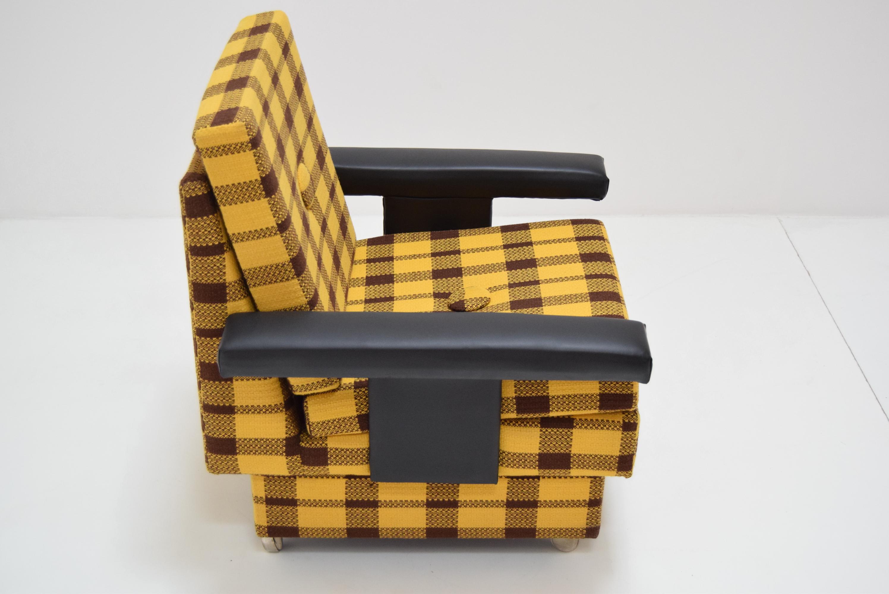 Mid-Century Modern Midcentury Design Armchair, with Wheels, 1970s For Sale