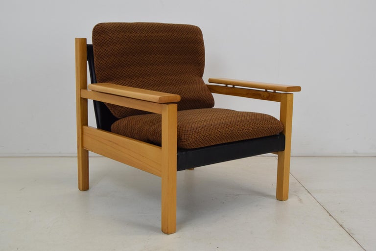 MidCentury Design Armchair, Czechoslovakia, 1970's For Sale at 1stDibs