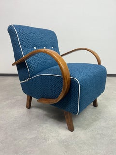 Sillones de diseño de mediados de siglo de Jindřich Halabala