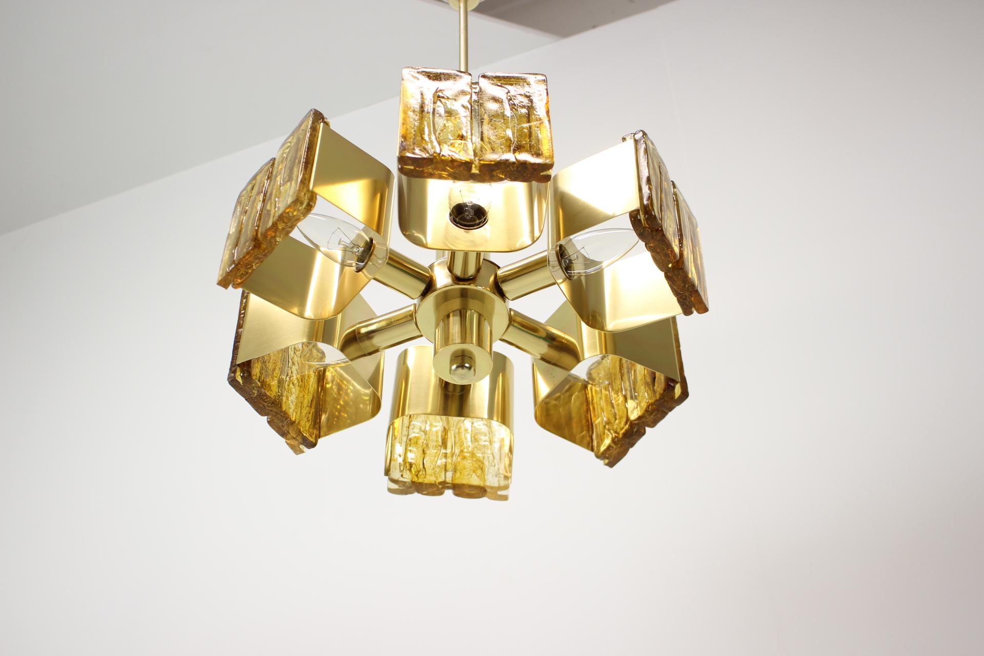 Hungarian Mid-Century Design Brass Chandelier, 1970s Hungary For Sale