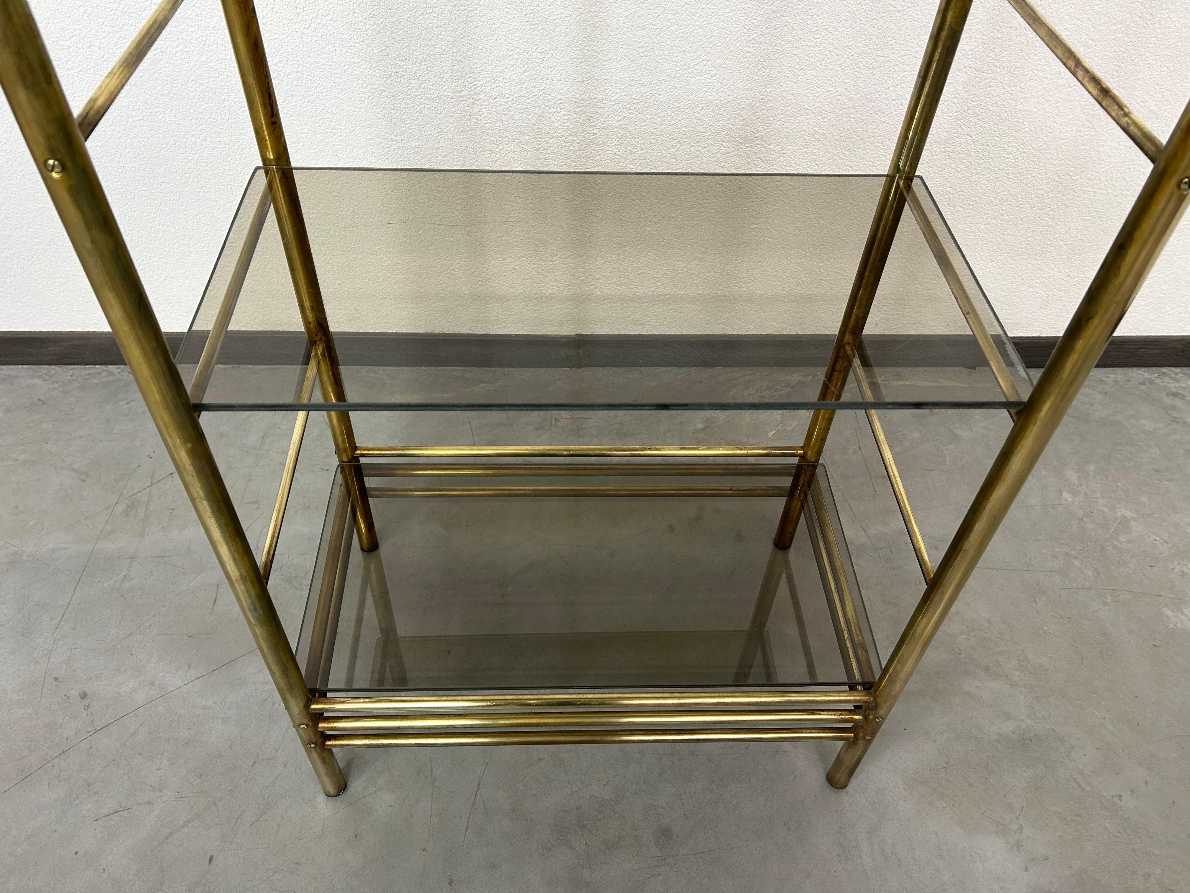 Mid-century design brass etagere For Sale 3
