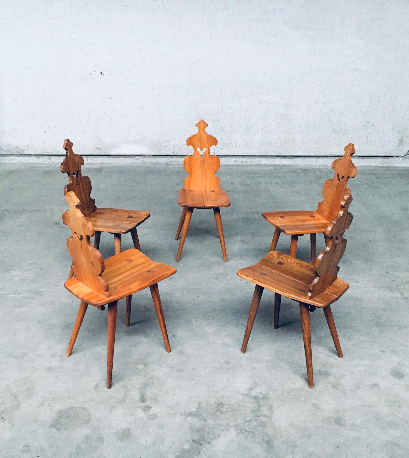 Mid-Century Design Brutalist Style Tiroler Chair Set, 1960's Poland In Good Condition For Sale In Oud-Turnhout, VAN