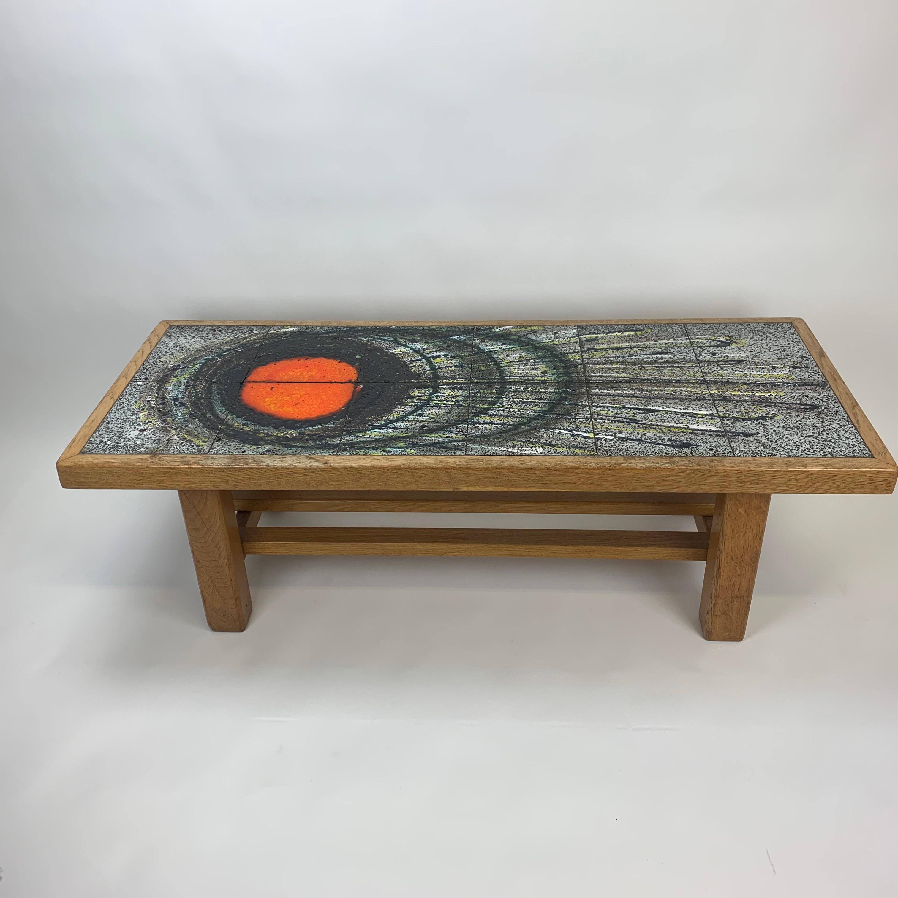 Table basse design du milieu du siècle 