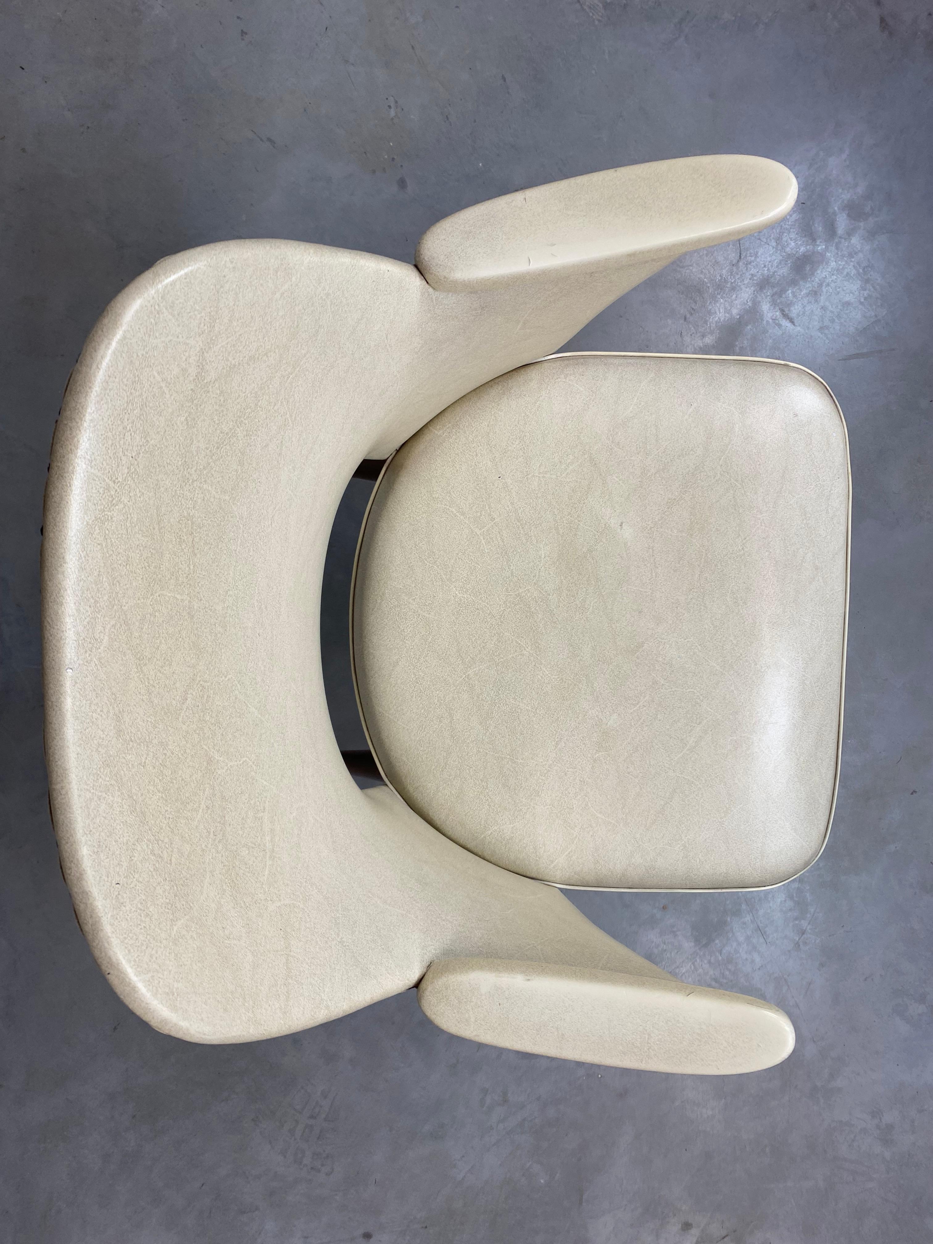 Mid-Century Design Chair No.515 by Oswald Haerdtl for Thonet In Good Condition For Sale In Banská Štiavnica, SK