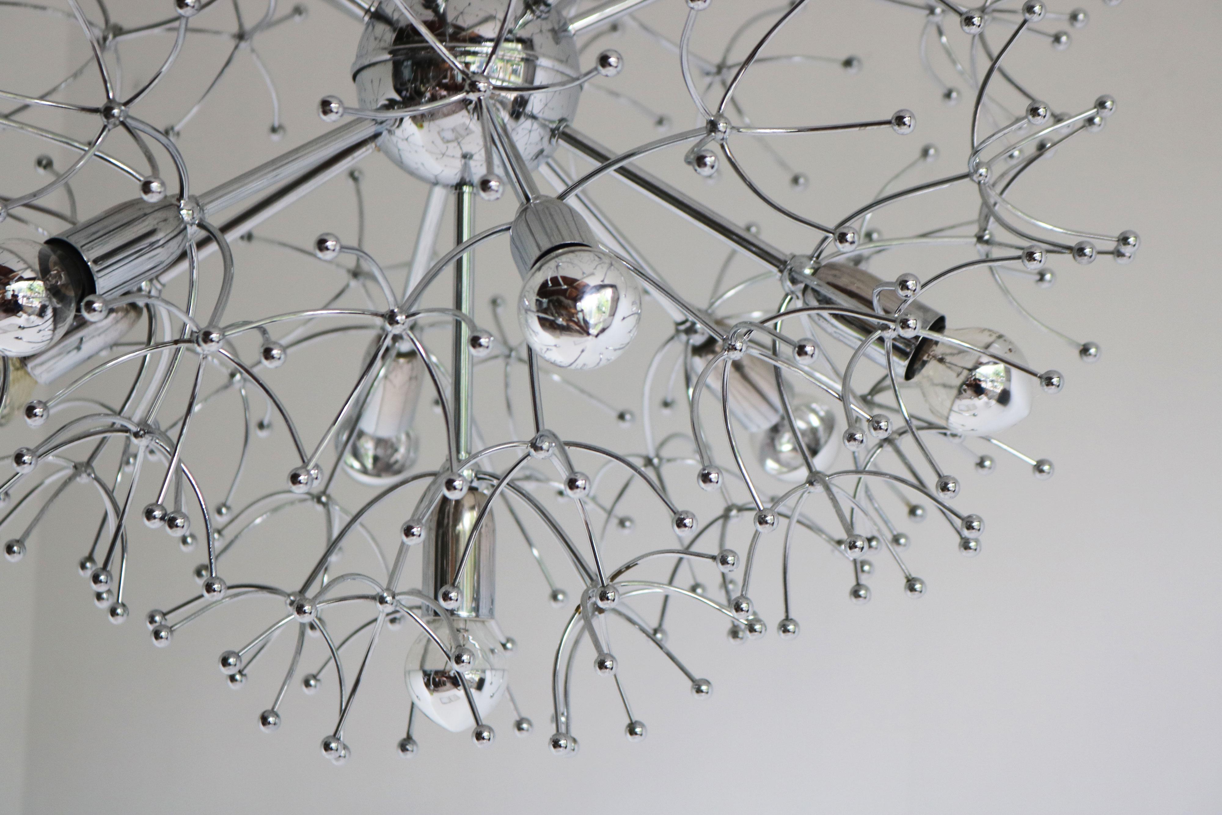 Mid-Century moderno Lampadario di design di metà secolo di Gaetano Sciolari Model: Dandelion 1960 Sputnik in vendita