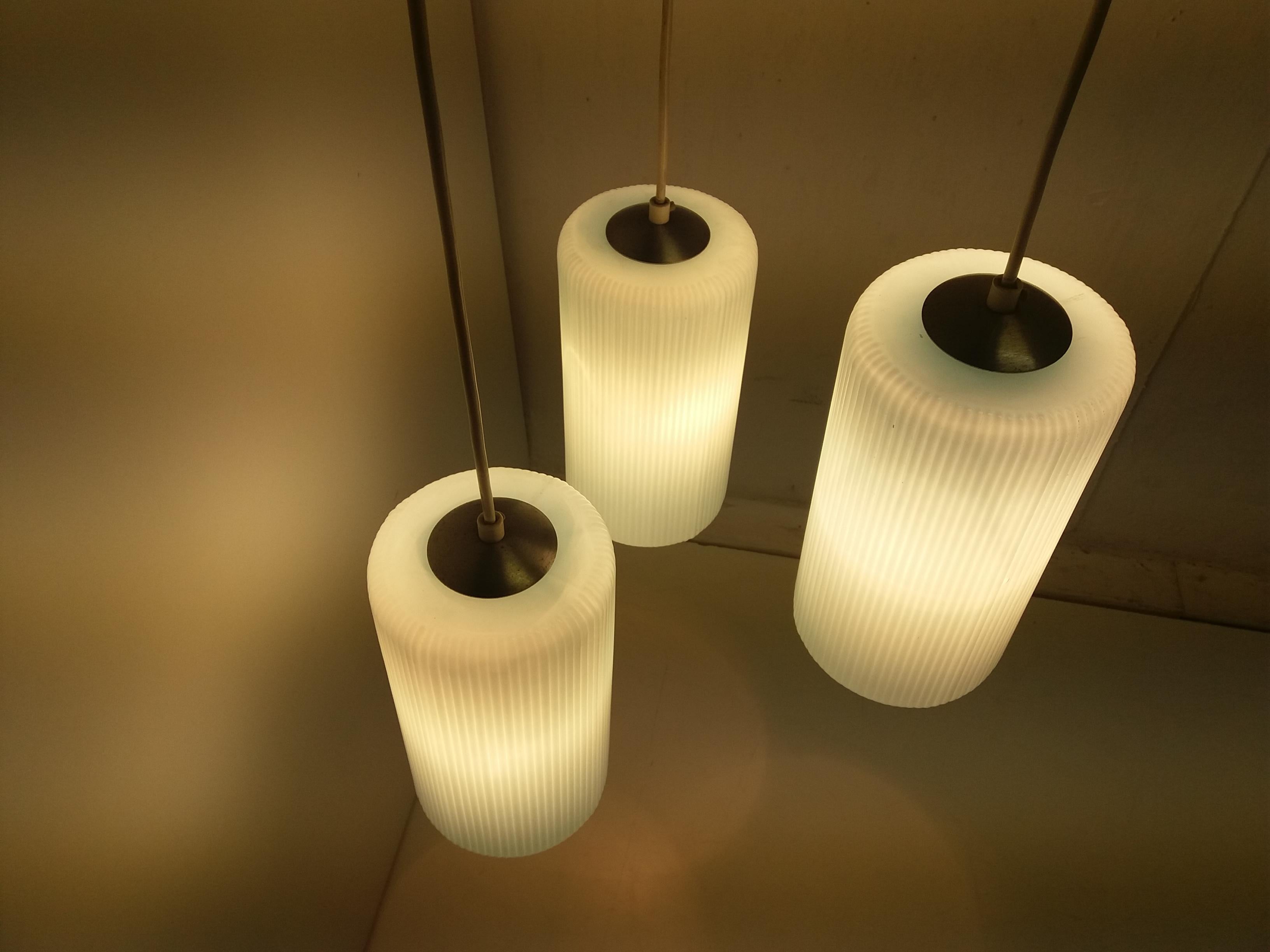 Mid-Century moderno Lampadario di design del Medioevo, Drupol, anni '60 in vendita