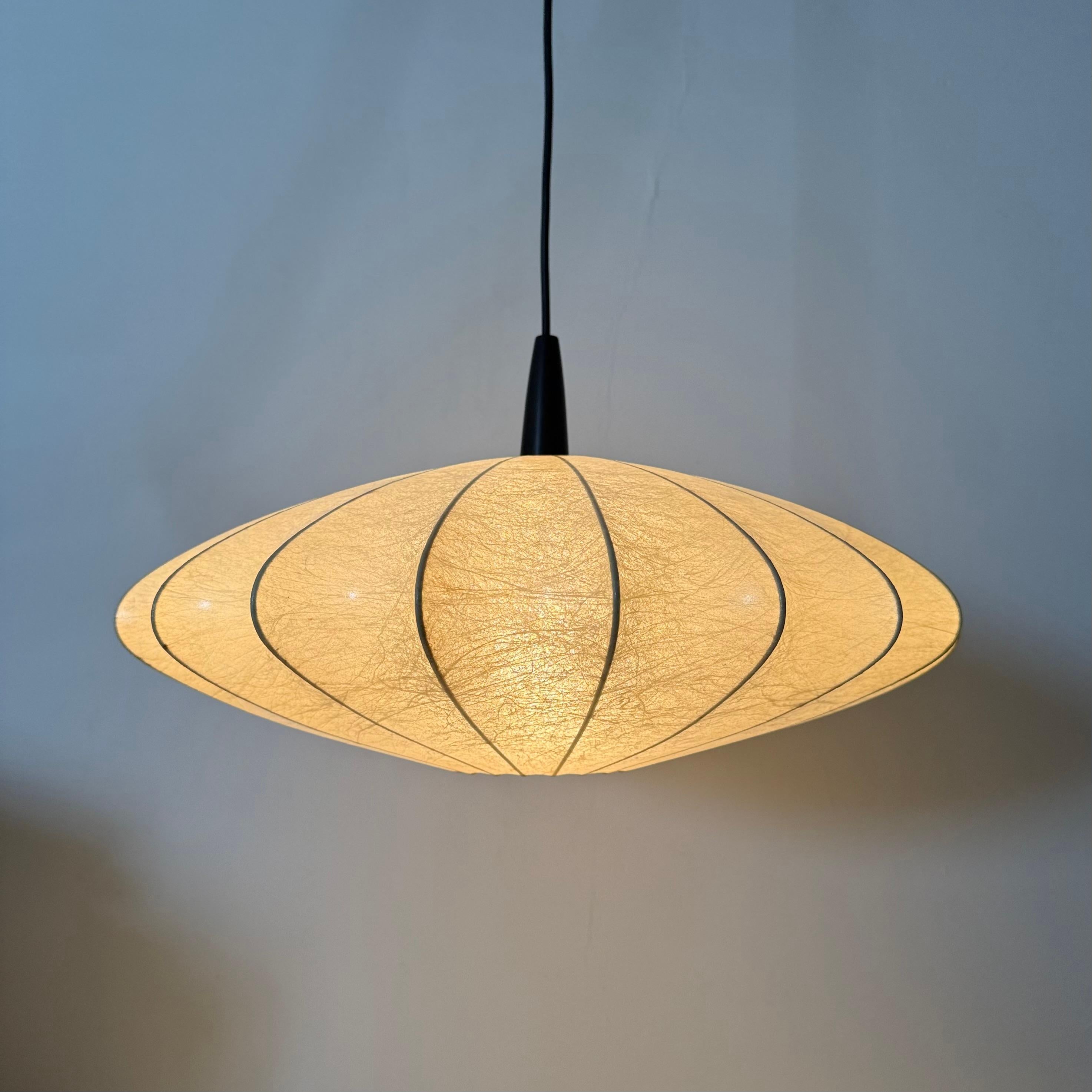 Mid-century design cocoon hanging by George Nelson  lamp , 1970s For Sale 2