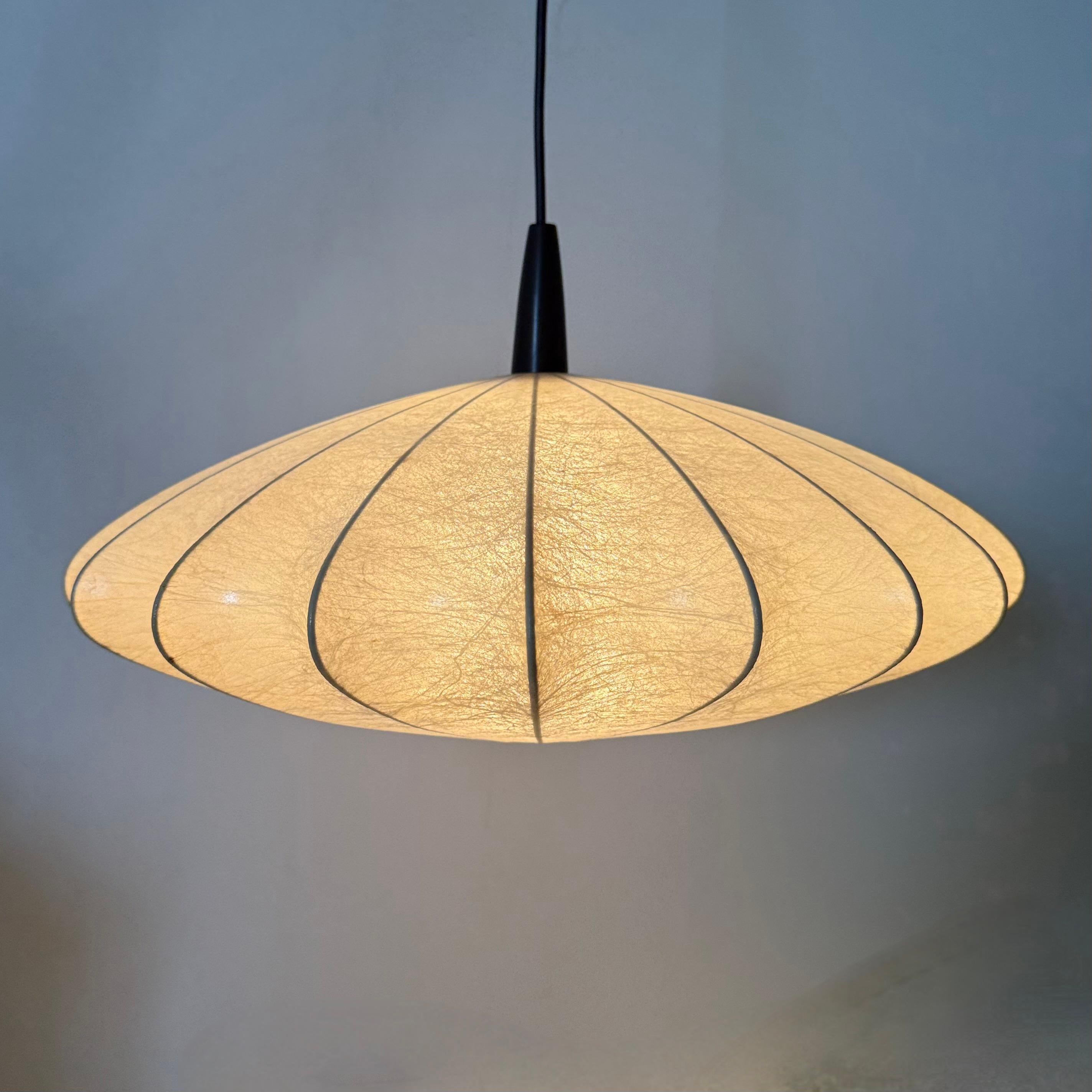 Mid-century design cocoon hanging by George Nelson  lamp , 1970s For Sale 3