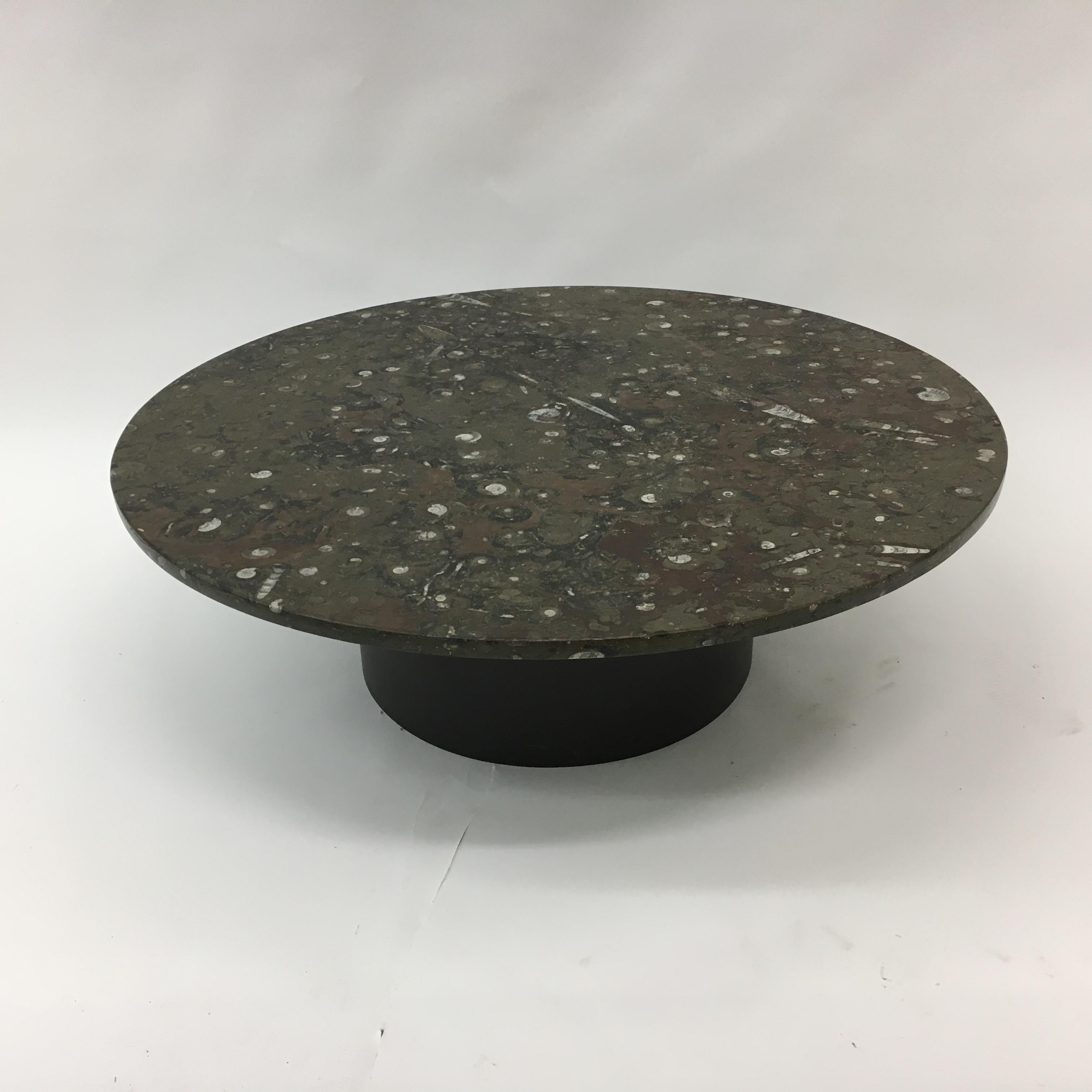 Fin du 20e siècle Table basse design du milieu du siècle dernier par Heinz Lilienthal avec marbre fossile , 1970 en vente