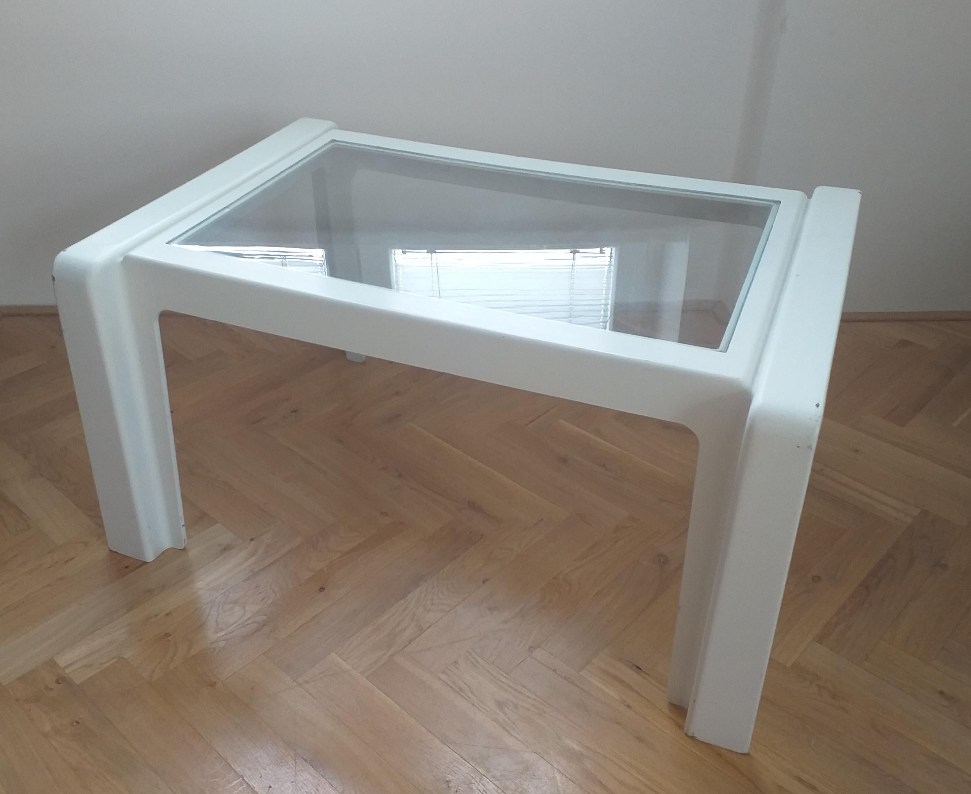 Midcentury Design Coffee Table, Italy, 1970 For Sale 5