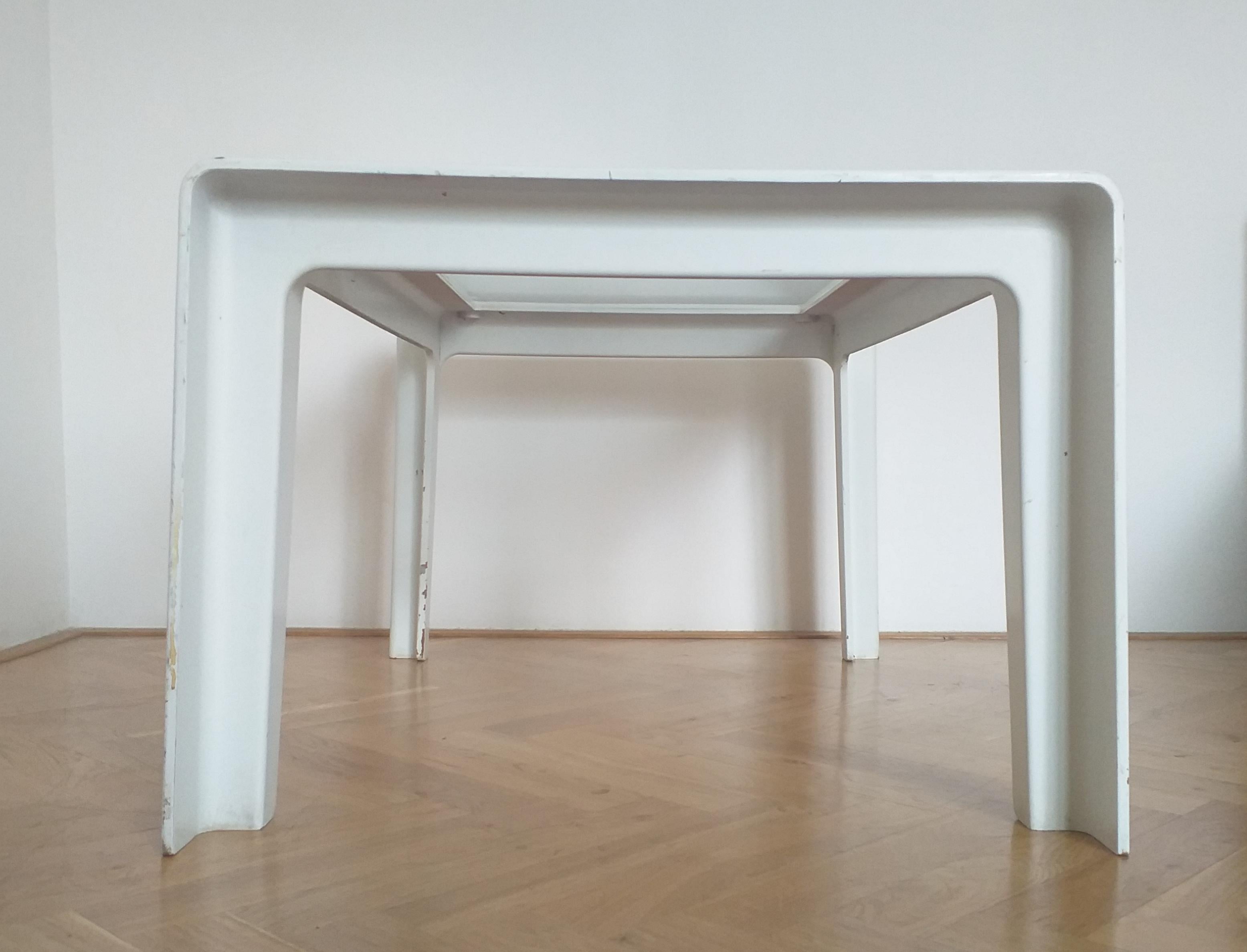 Table basse design du milieu du siècle:: Italie:: 1970 en vente 7