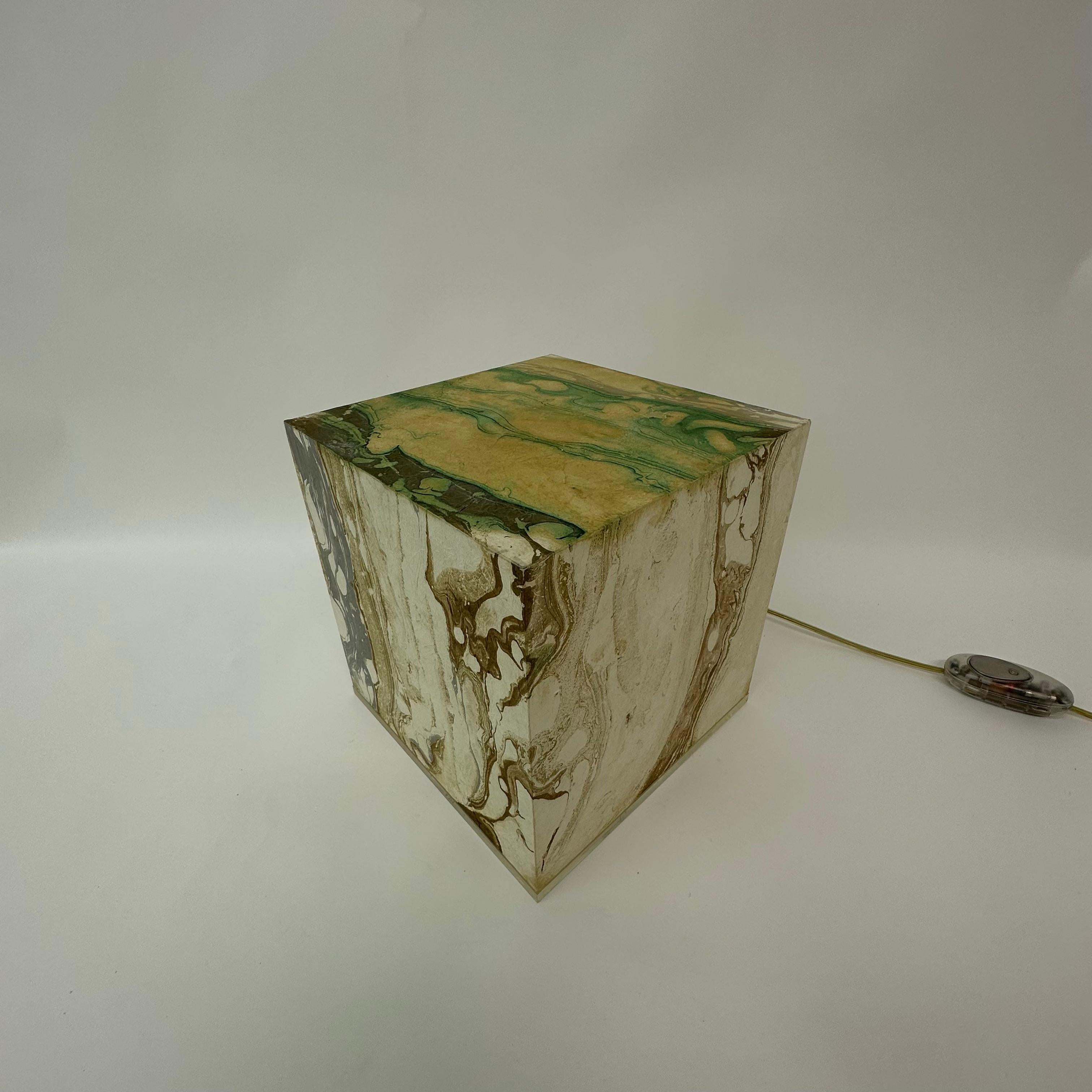 Midcentury Design Cube Table Lamp, 1970s For Sale 4