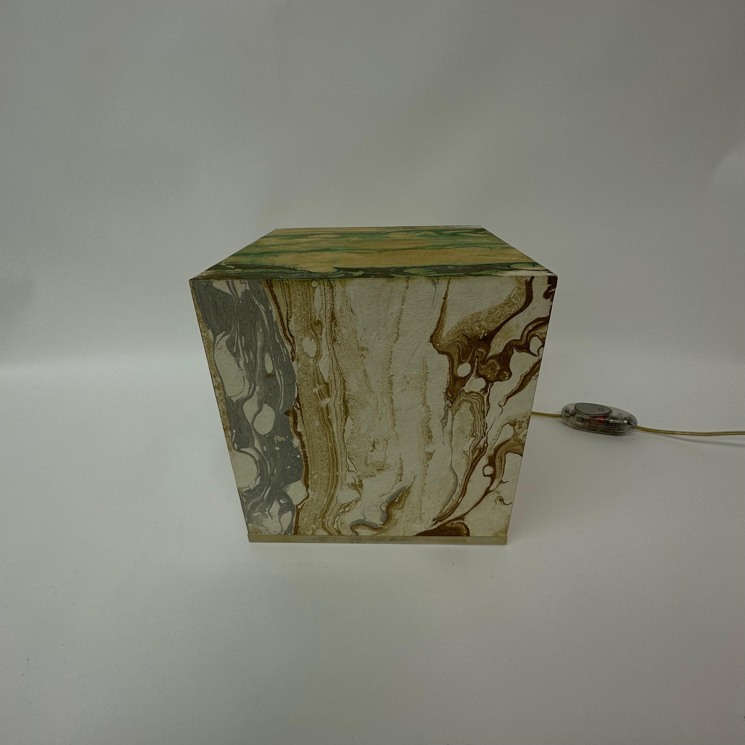 Cubo dal design di metà secolo  lampada da tavolo , anni '70 in vendita 9