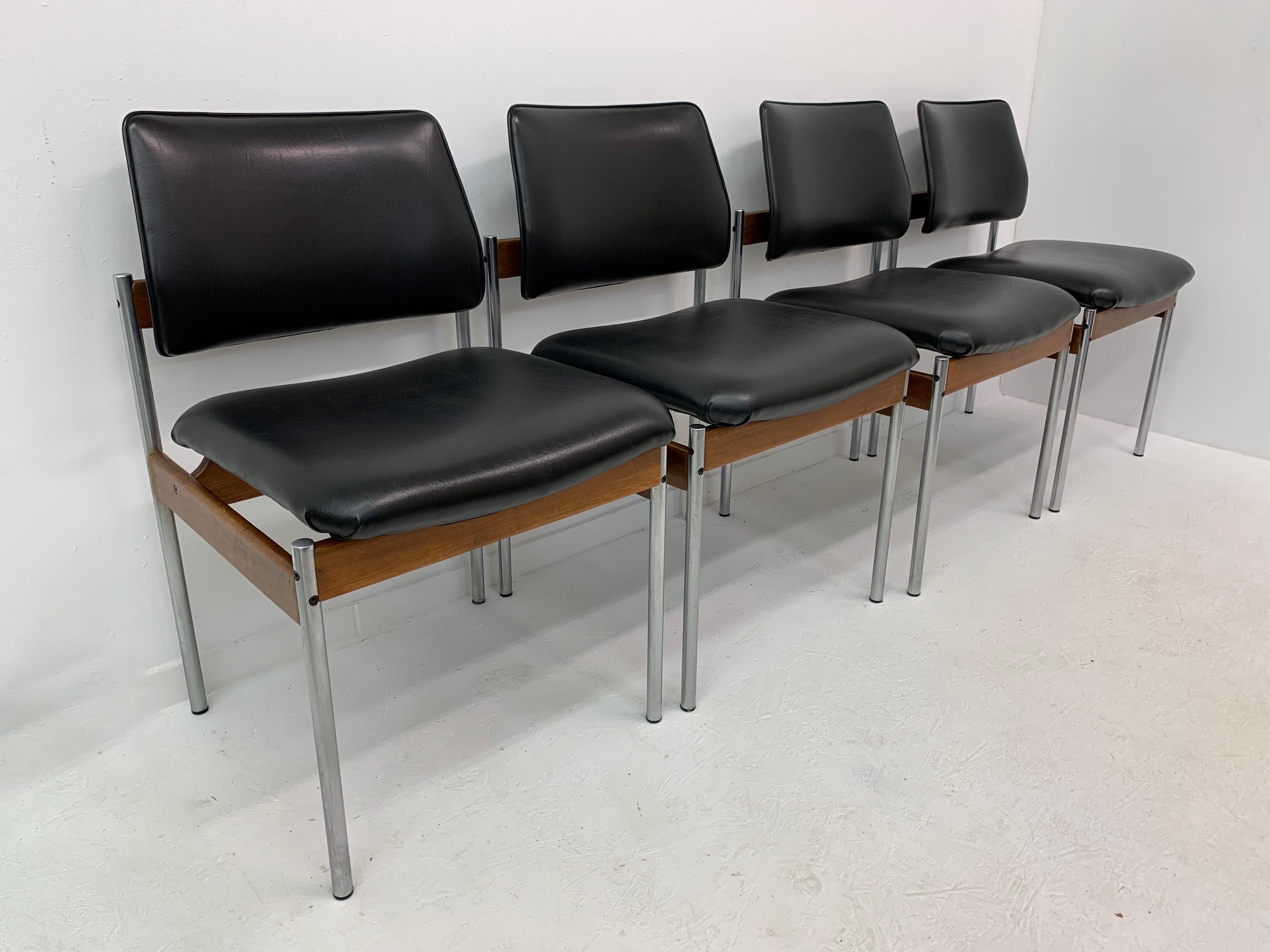 Mid-century design dining chairs from Thereca, 1960s, Set of 4 For Sale 3