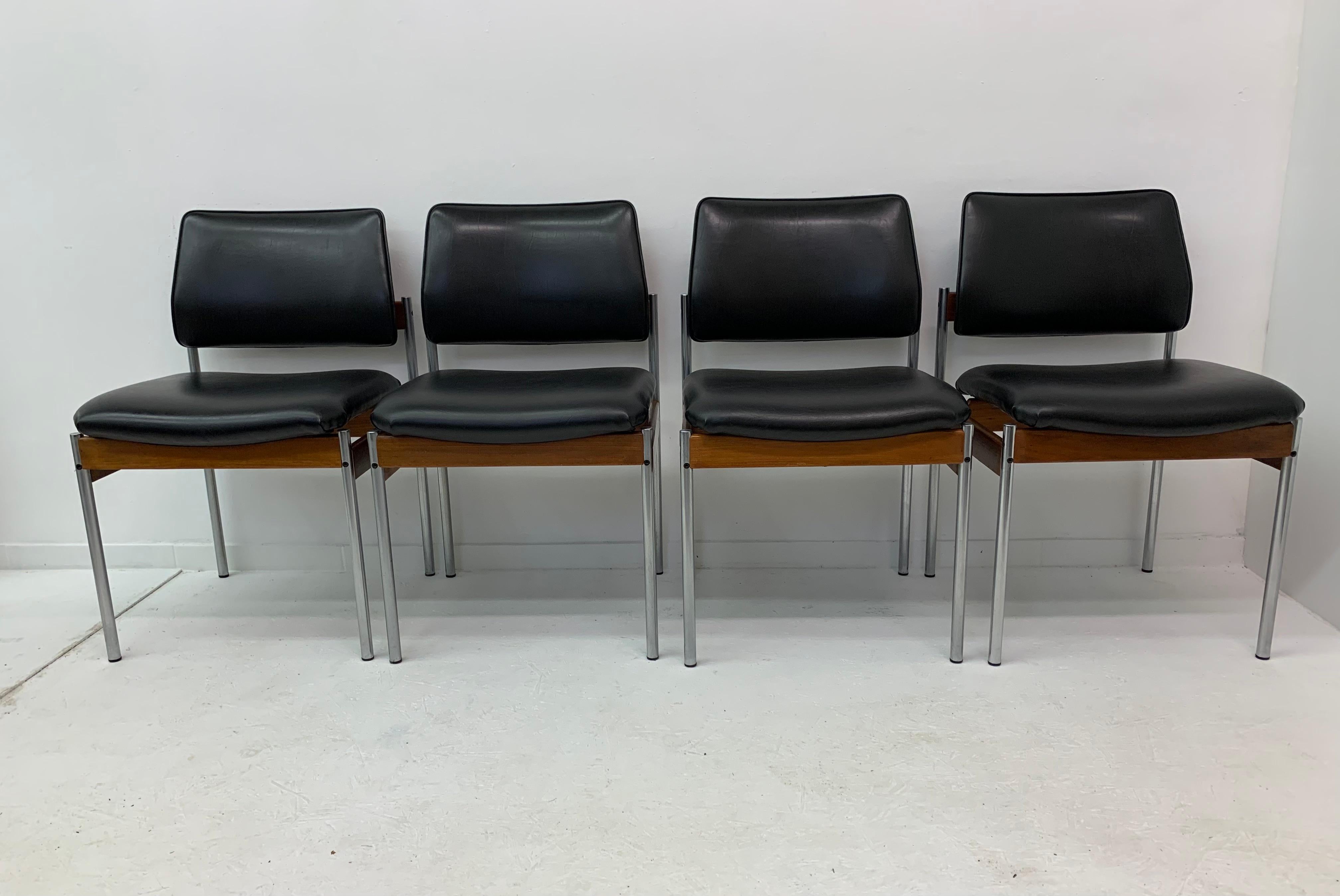 Mid-century design dining chairs from Thereca, 1960s, Set of 4 For Sale 9