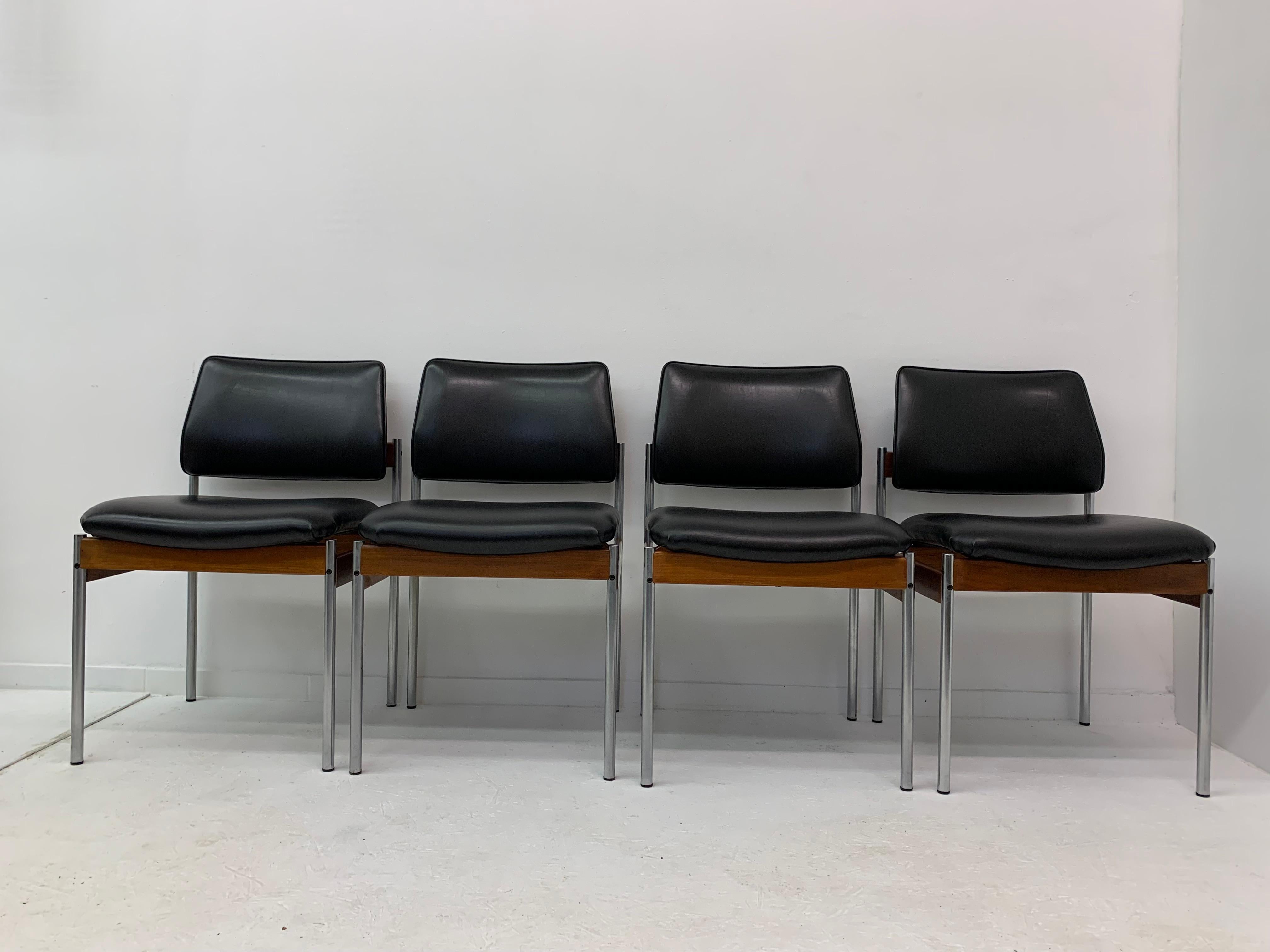 Mid-century design dining chairs from Thereca, 1960s, Set of 4 For Sale 10