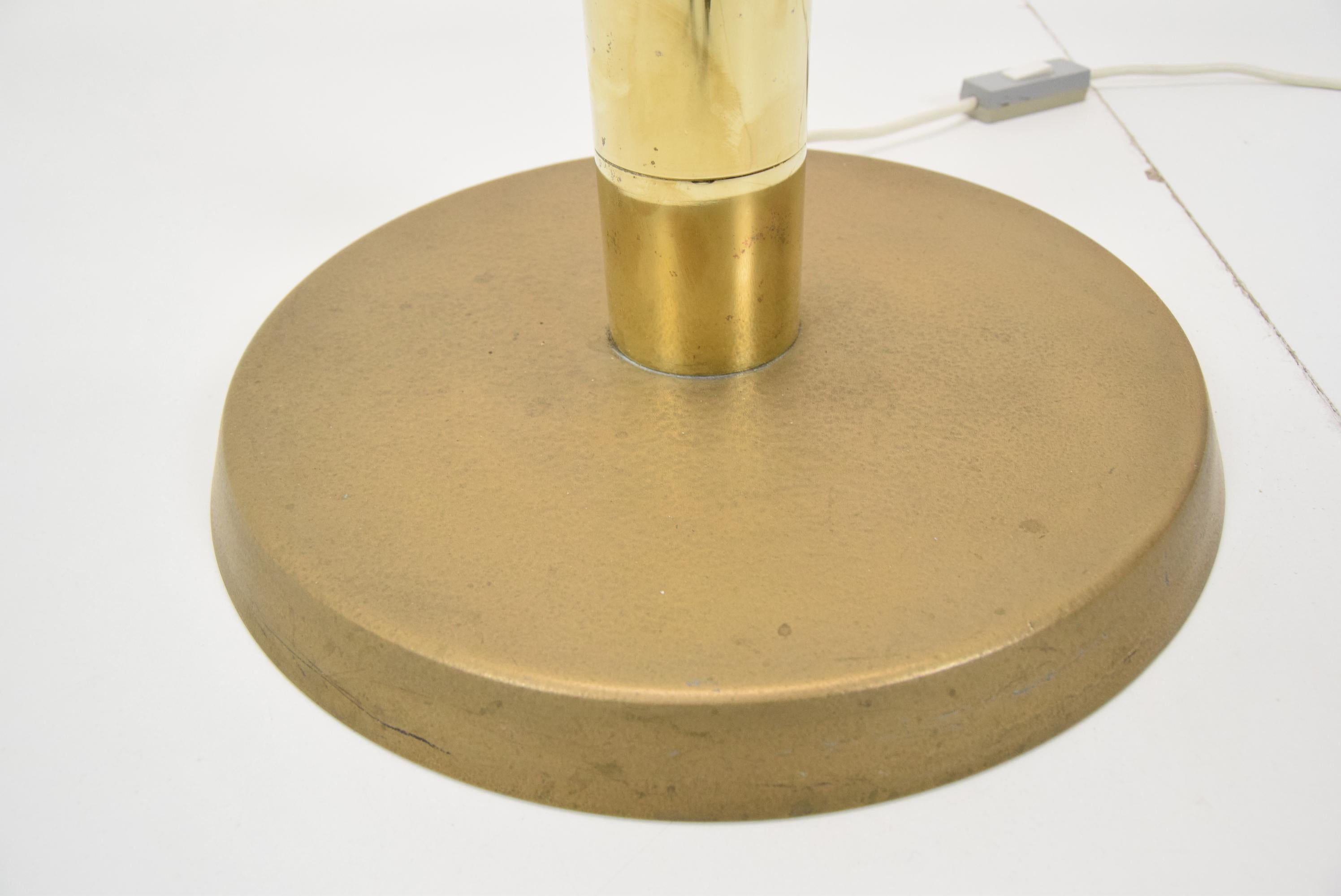 Lampadaire au design mi-siècle par Kamenicky Senov, années 1960 en vente 7