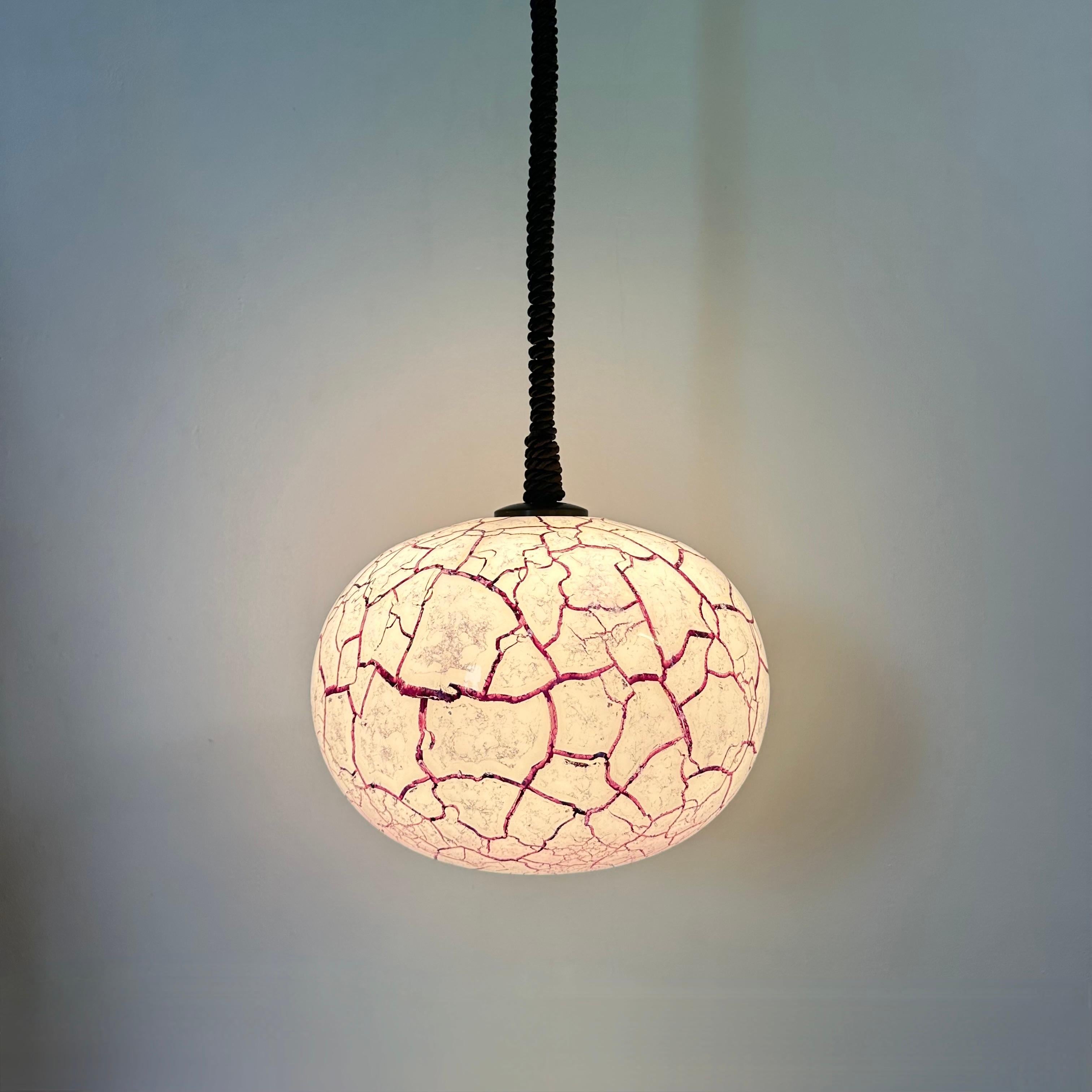 Tedesco Lampada a sospensione dal design di metà secolo, anni '70 in vendita