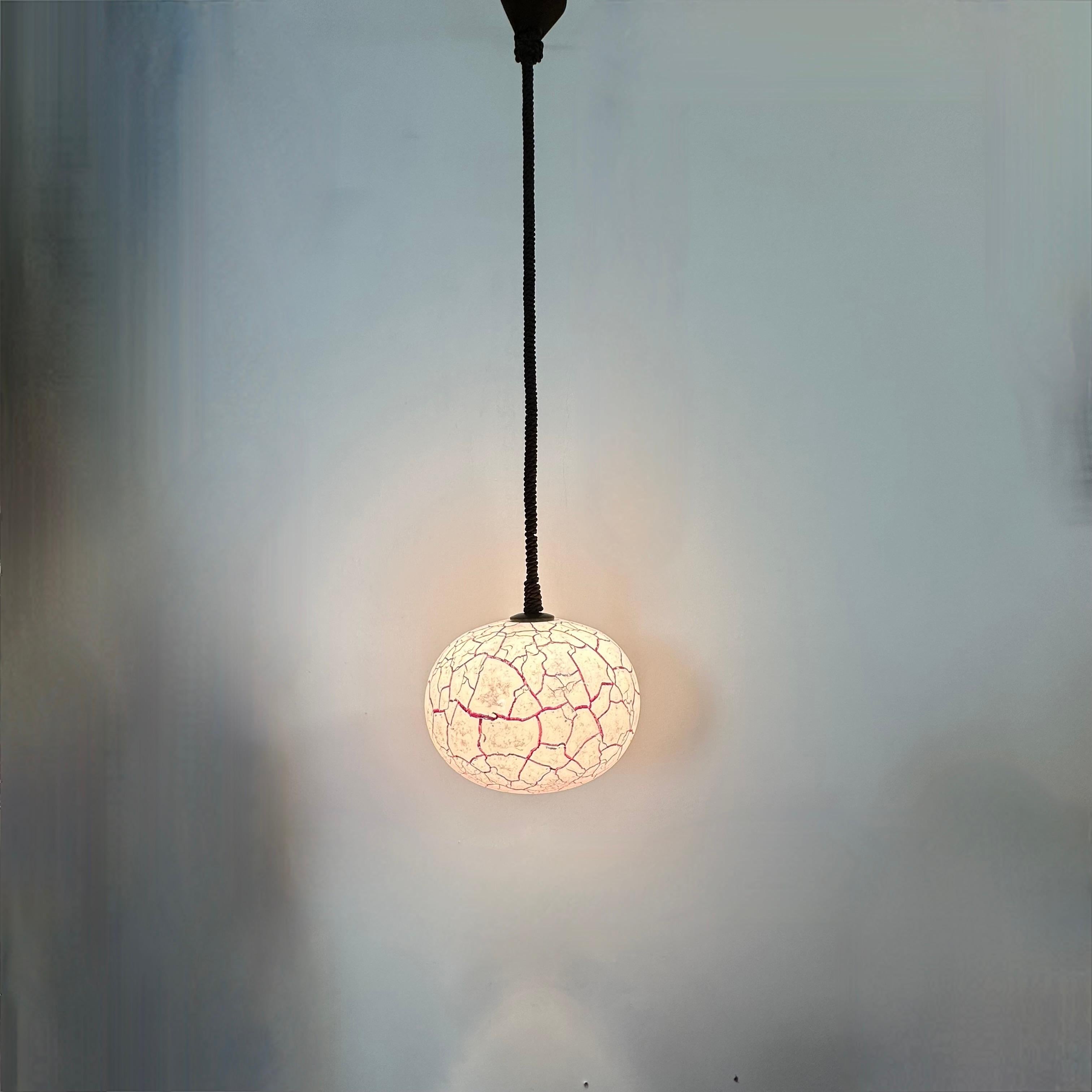 Lampada a sospensione dal design di metà secolo, anni '70 in vendita 1