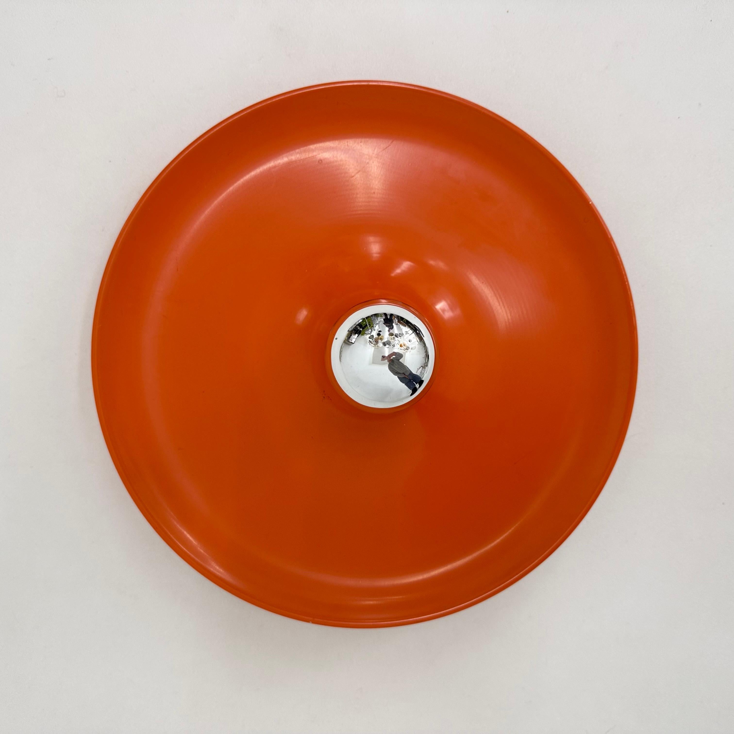 Lampe à disque de l'ère spatiale Honsel orange, design du milieu du siècle, années 1970  Charlotte Perriand en vente 3