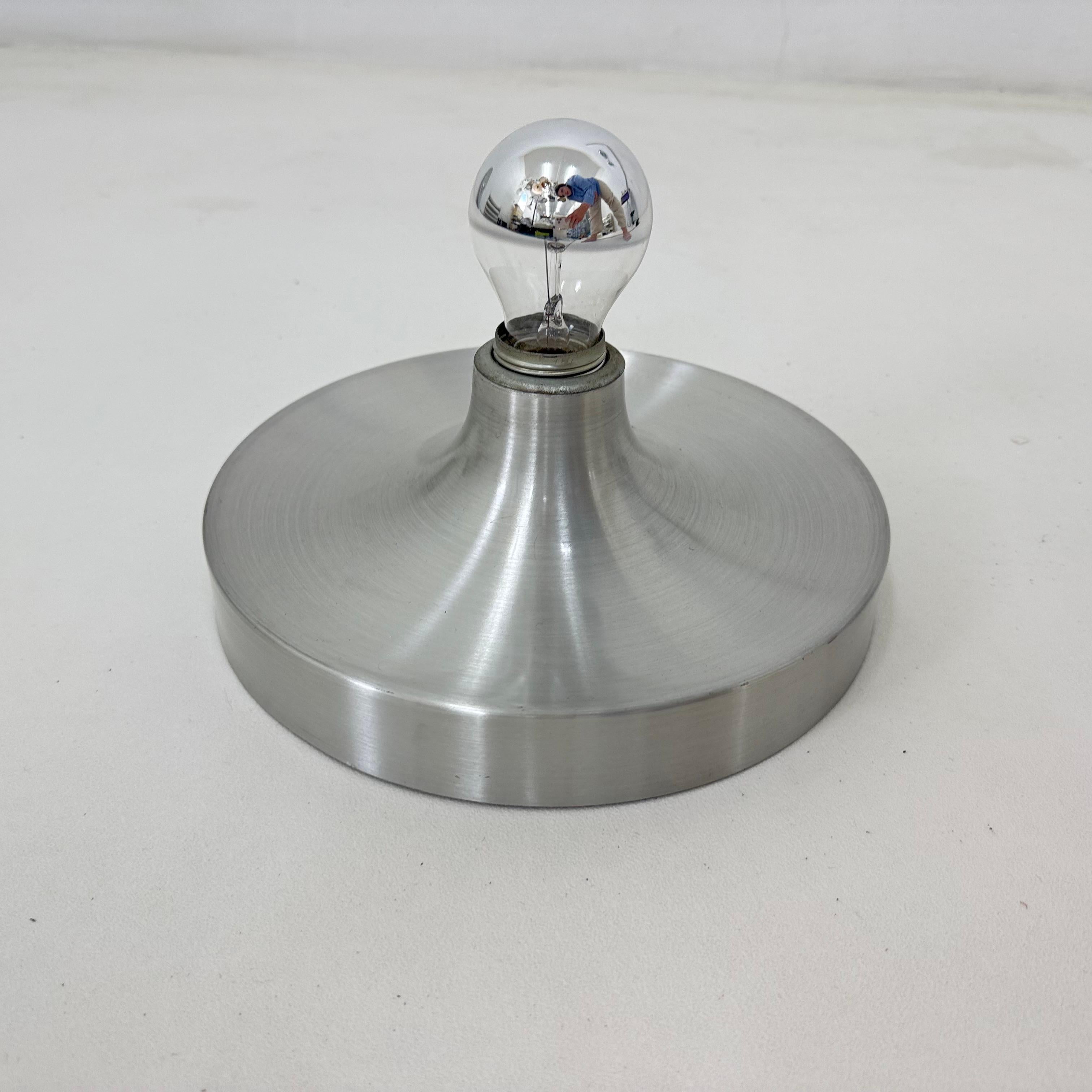 Allemand Lampe à disque de l'ère spatiale Honsel, design du milieu du siècle, années 1970, attribuée à Charl en vente