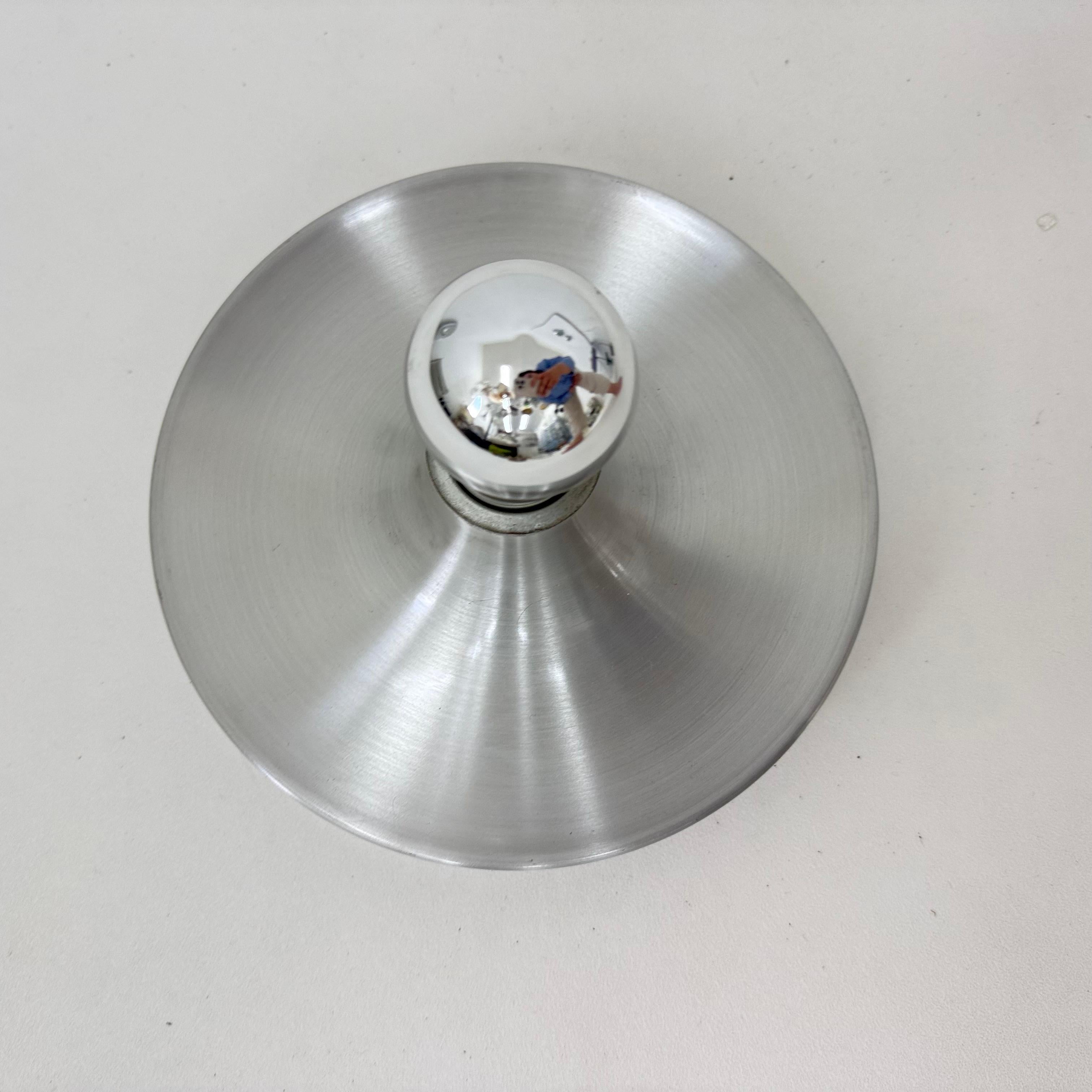 Aluminium Lampe à disque de l'ère spatiale Honsel, design du milieu du siècle, années 1970, attribuée à Charl en vente