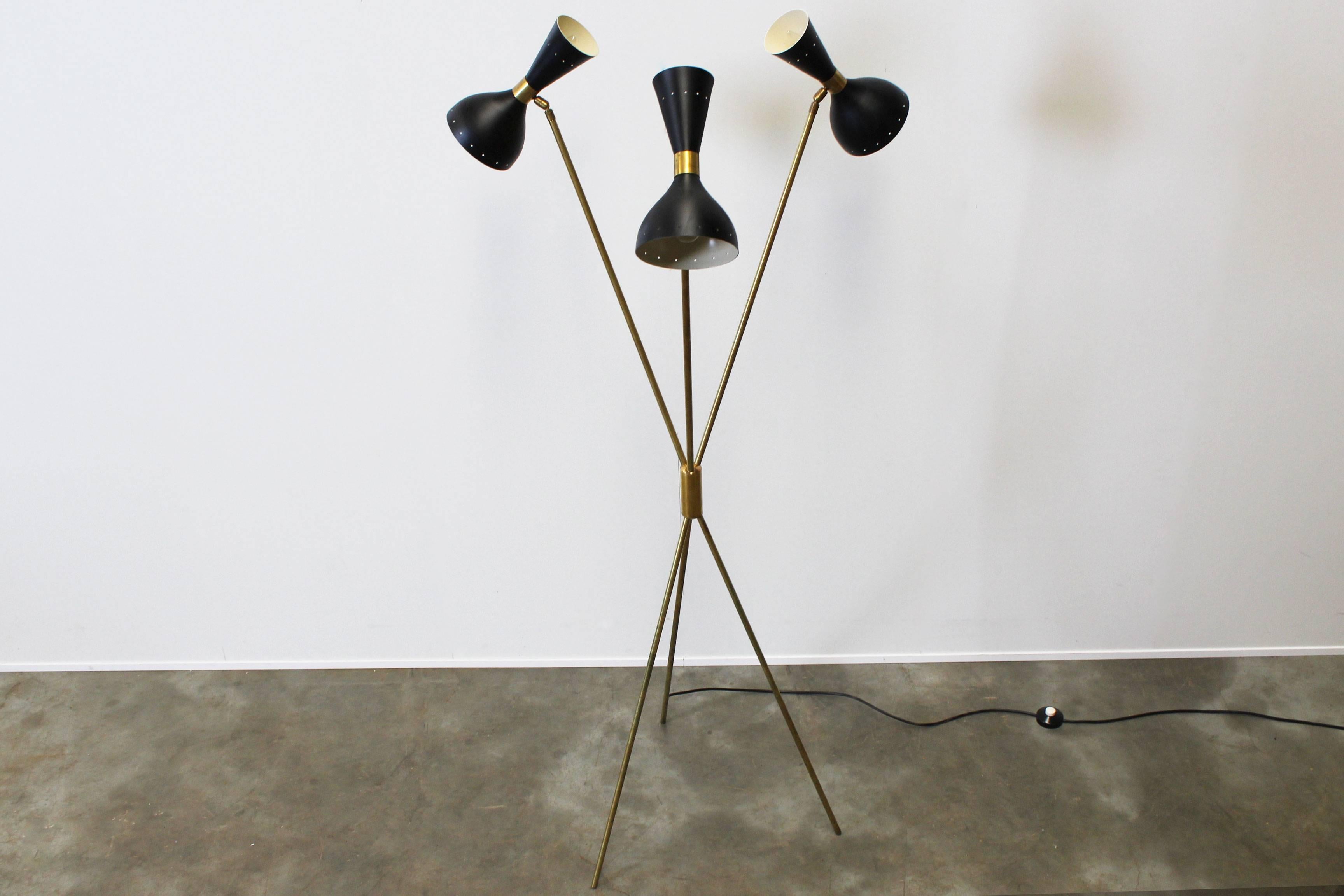 19th Century Midcentury Design Italian Minimalist Floor Lamp Style 1950s Stilnovo Brass Black