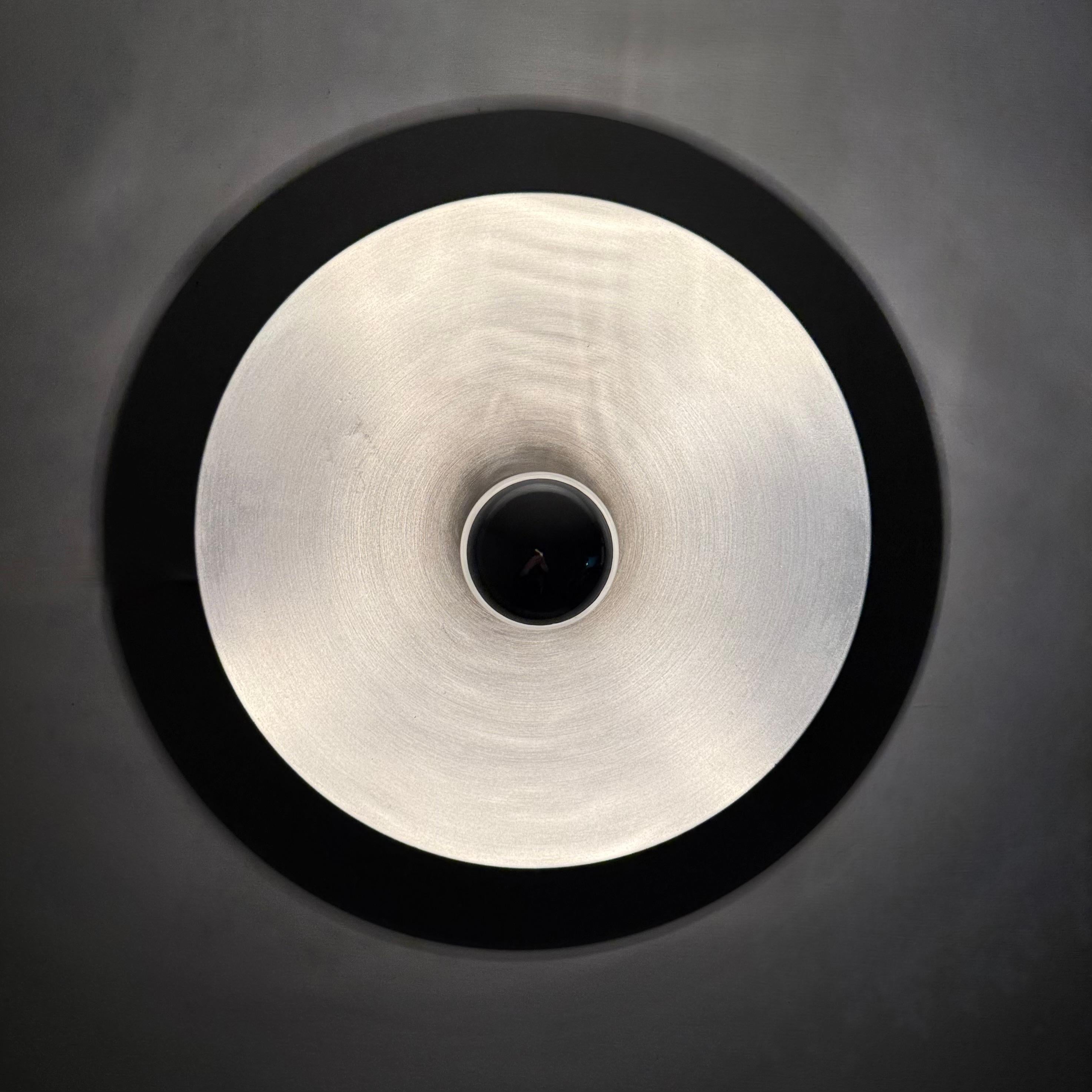 Lampe à disque, design du milieu du siècle, 1970, attribuée à Charlotte Perriand en vente 2