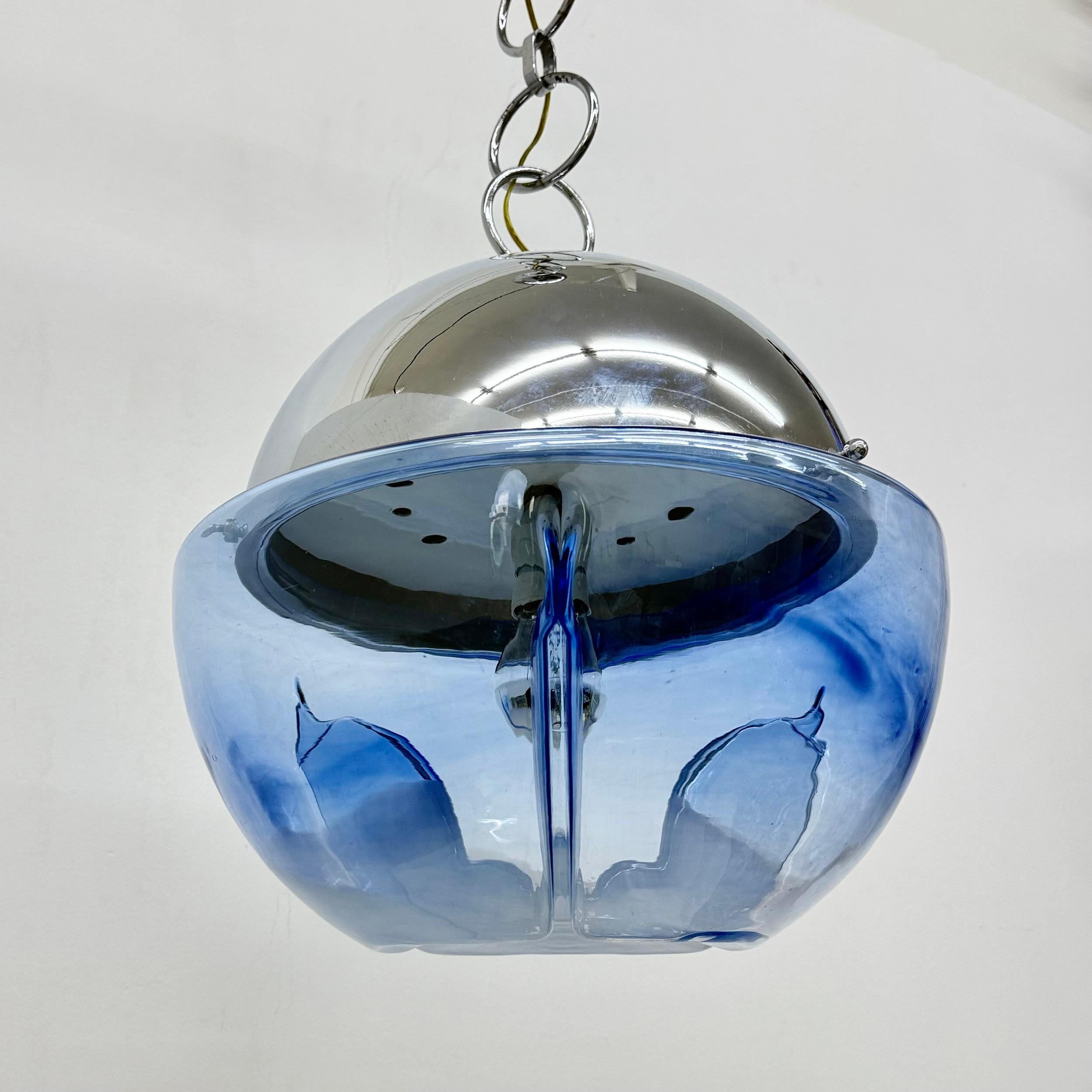 Suspension à globe en verre de Murano, design du milieu du siècle, par Mazzega , 1970 en vente 5