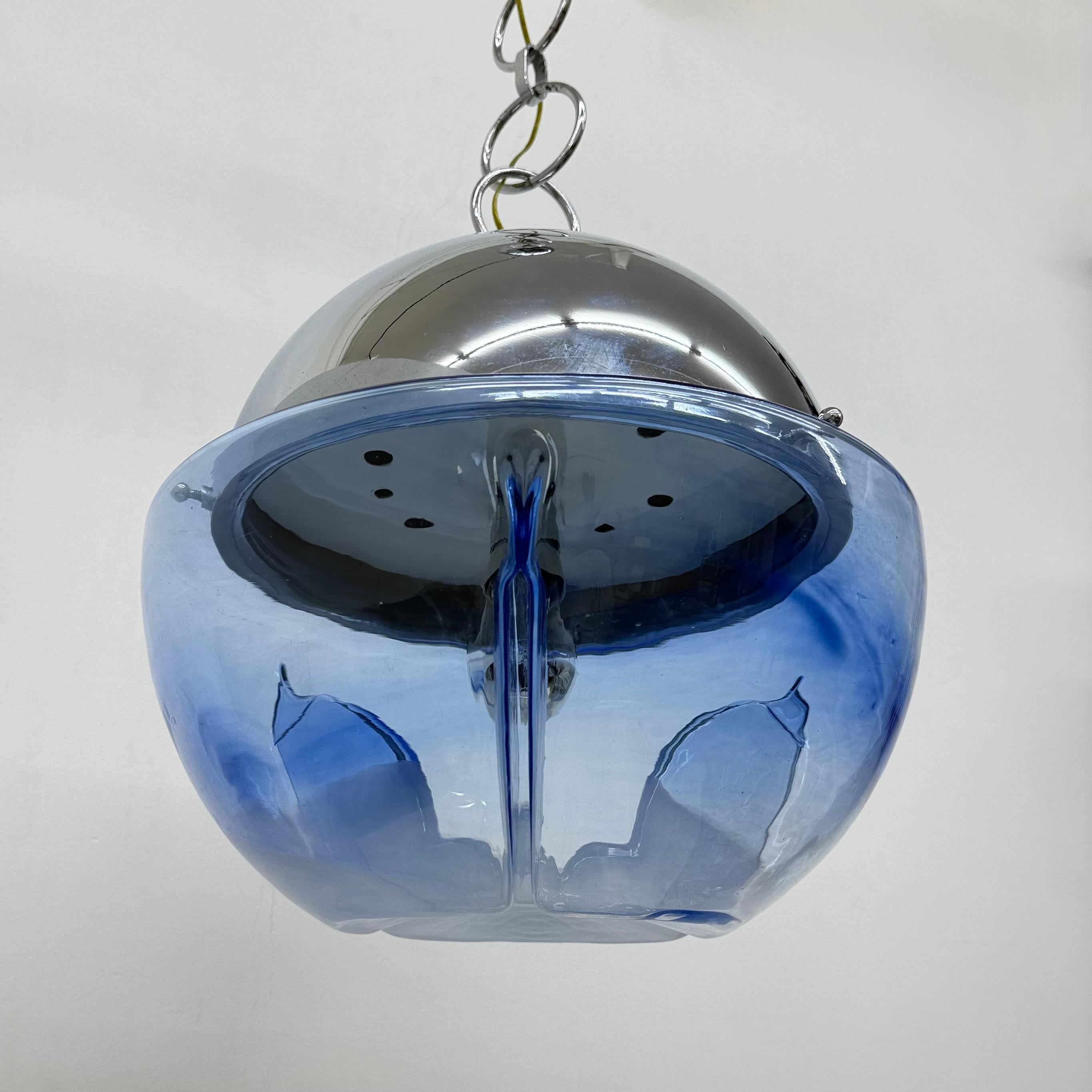 Suspension à globe en verre de Murano, design du milieu du siècle, par Mazzega , 1970 en vente 9