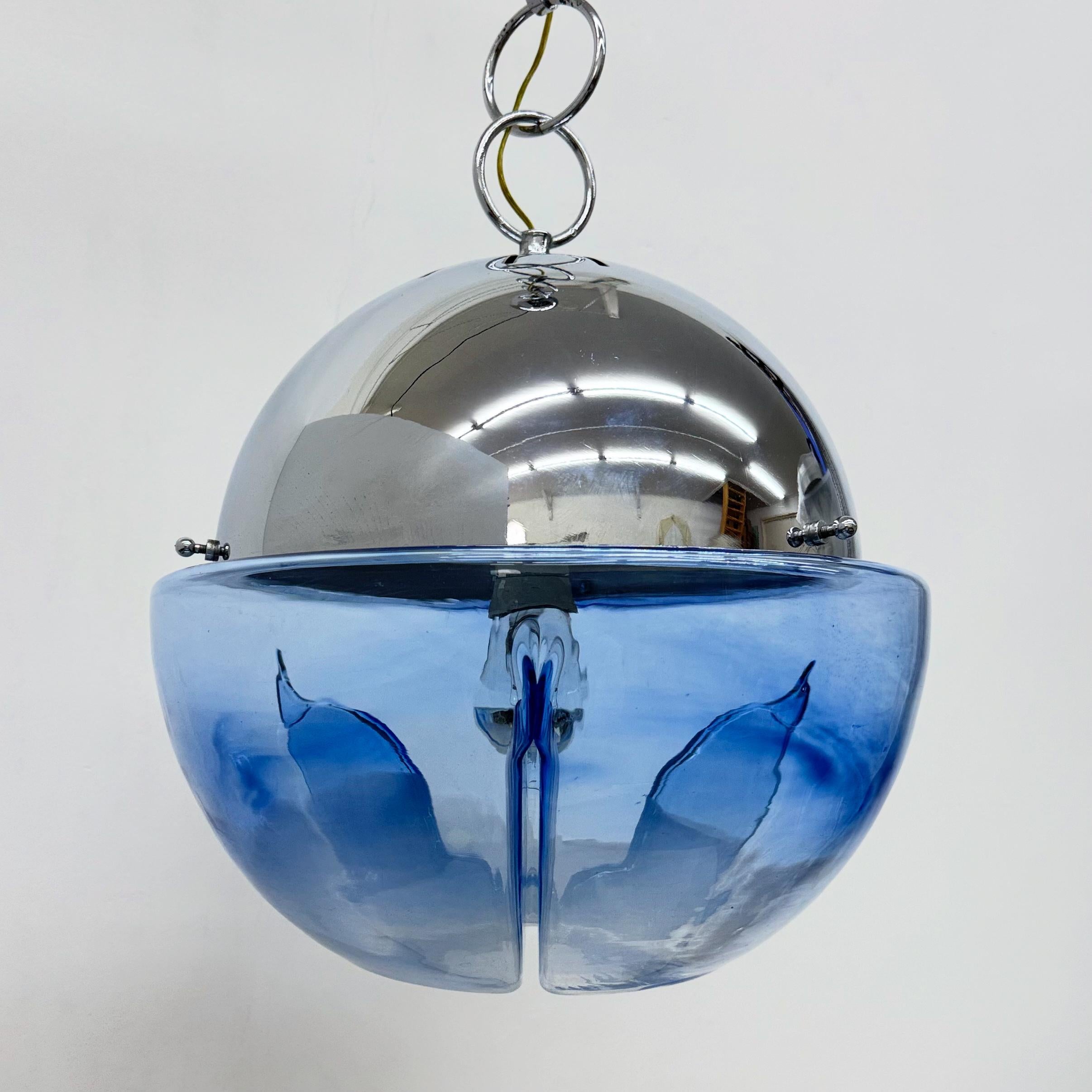 Suspension à globe en verre de Murano, design du milieu du siècle, par Mazzega , 1970 en vente 10
