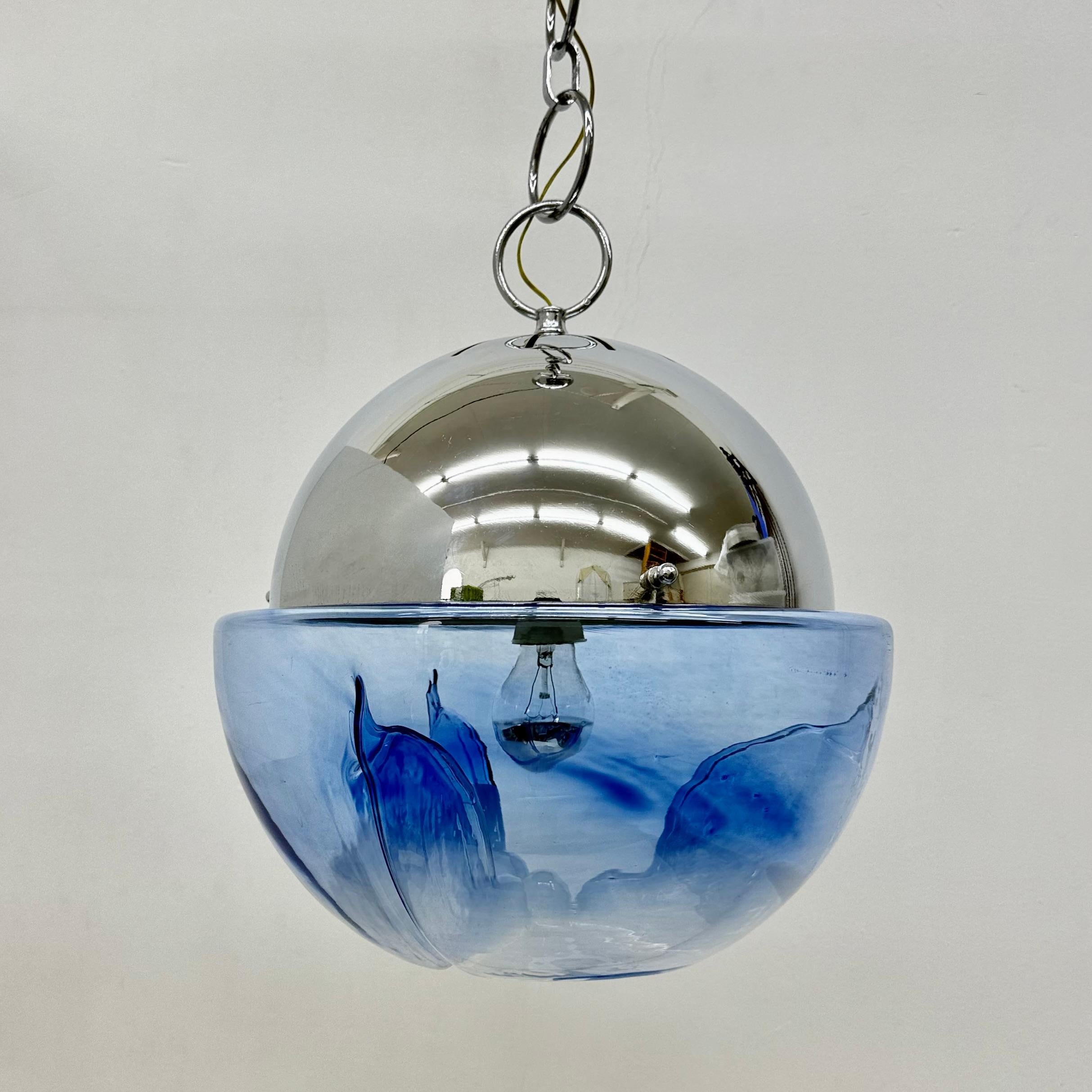 Suspension à globe en verre de Murano, design du milieu du siècle, par Mazzega , 1970 en vente 11