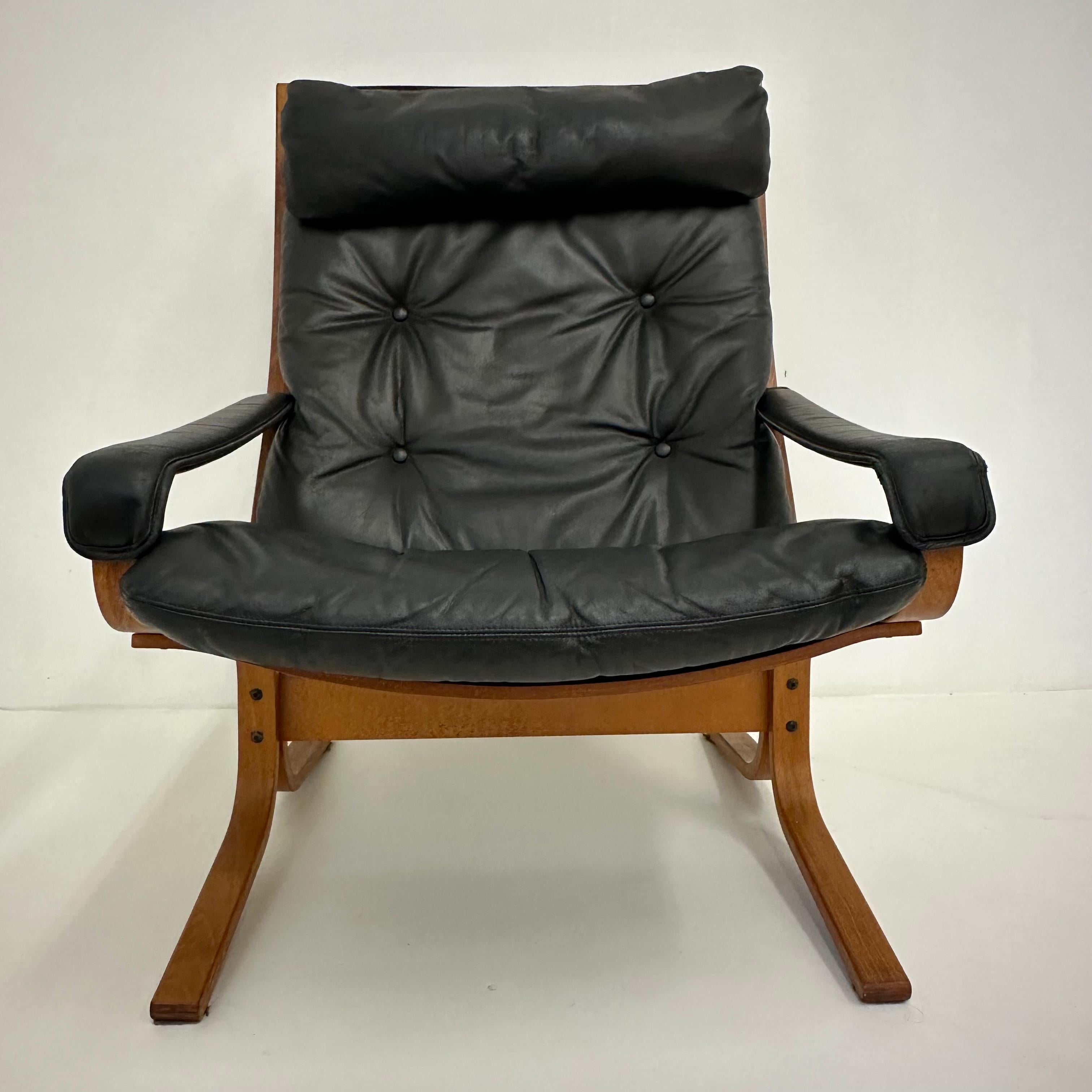 Mid-Century Modern Mid-Century design leather ‘Siesta’ lounge chair by Ingmar Relling for Westnofa