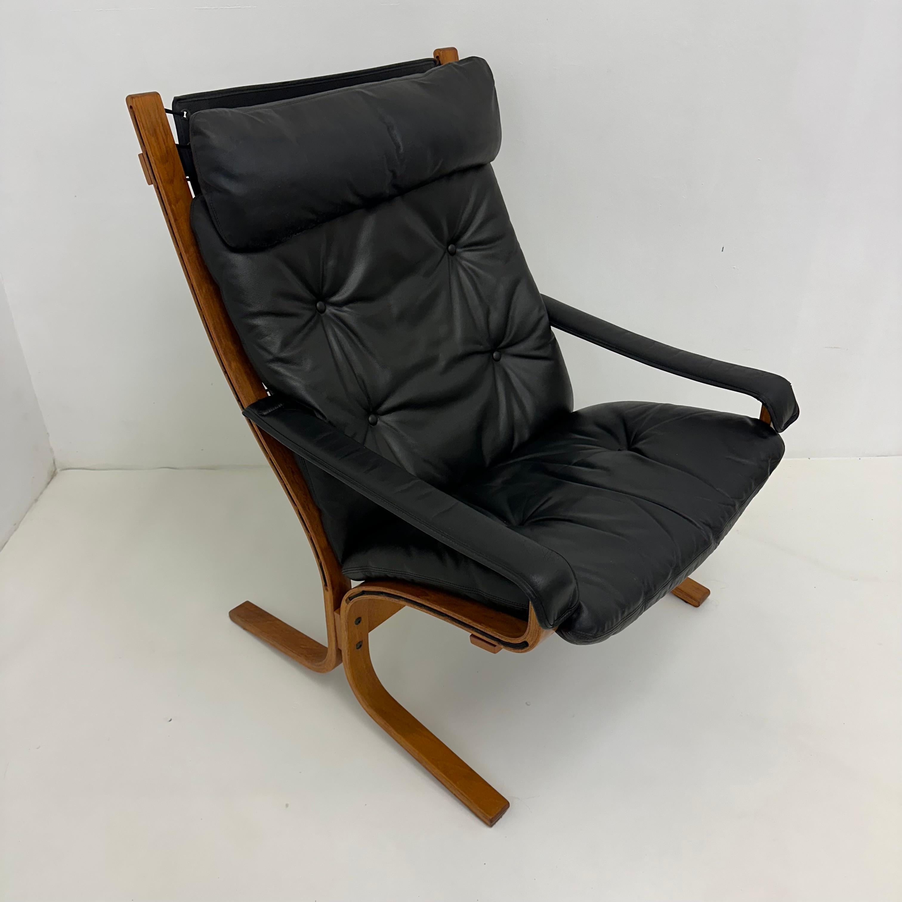 Mid-Century design leather ‘Siesta’ lounge chair by Ingmar Relling for Westnofa 1