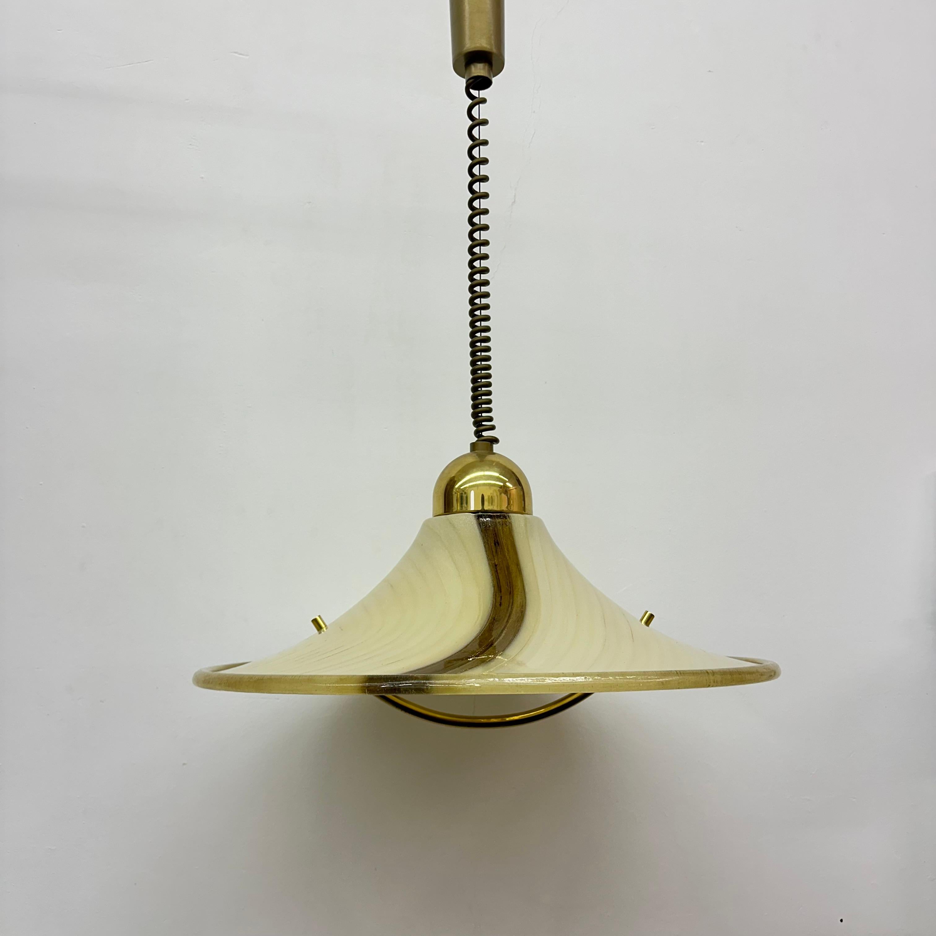 Design di metà secolo in lucite, anni '70 Hustadt Leuchten in vendita 5