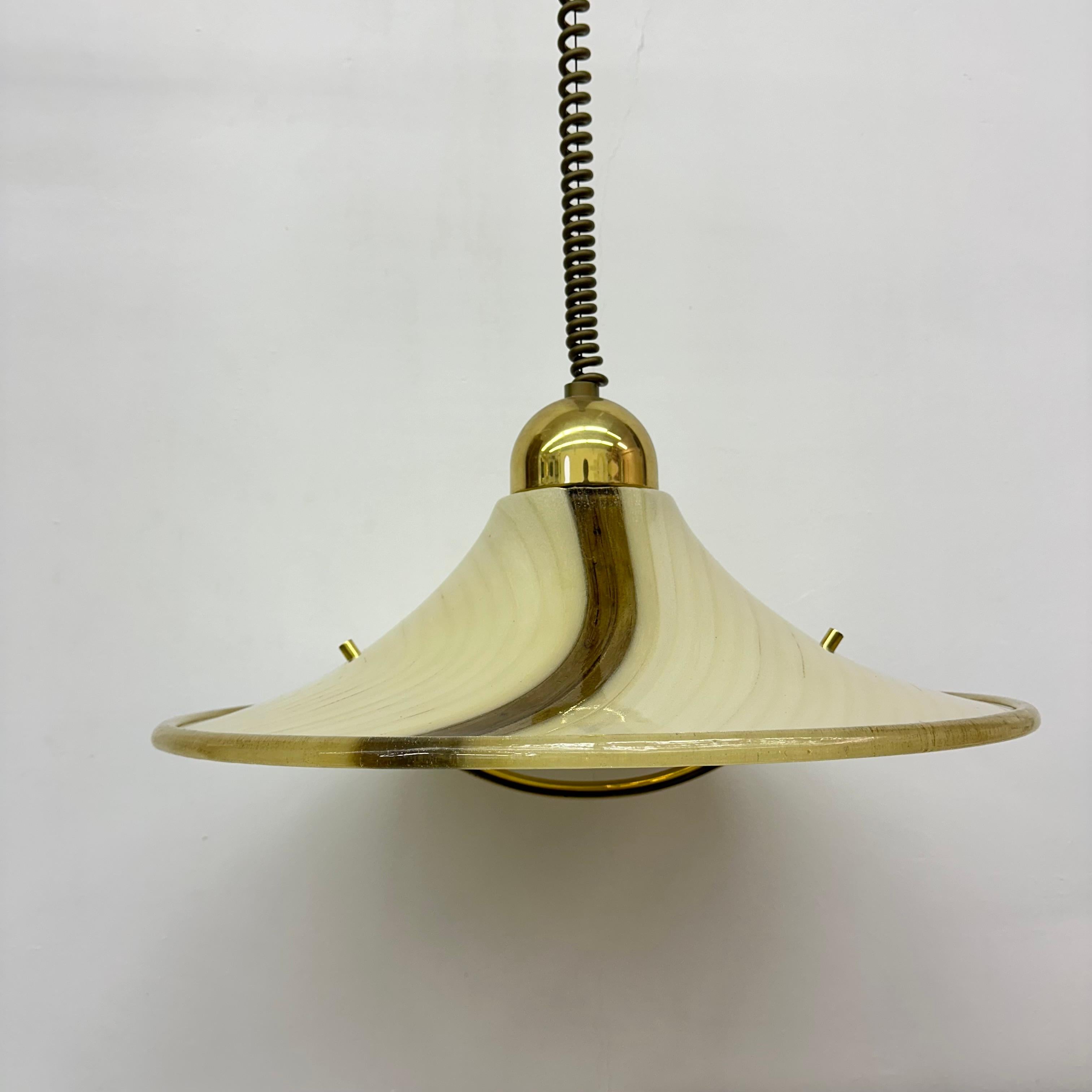 Design di metà secolo in lucite, anni '70 Hustadt Leuchten in vendita 3