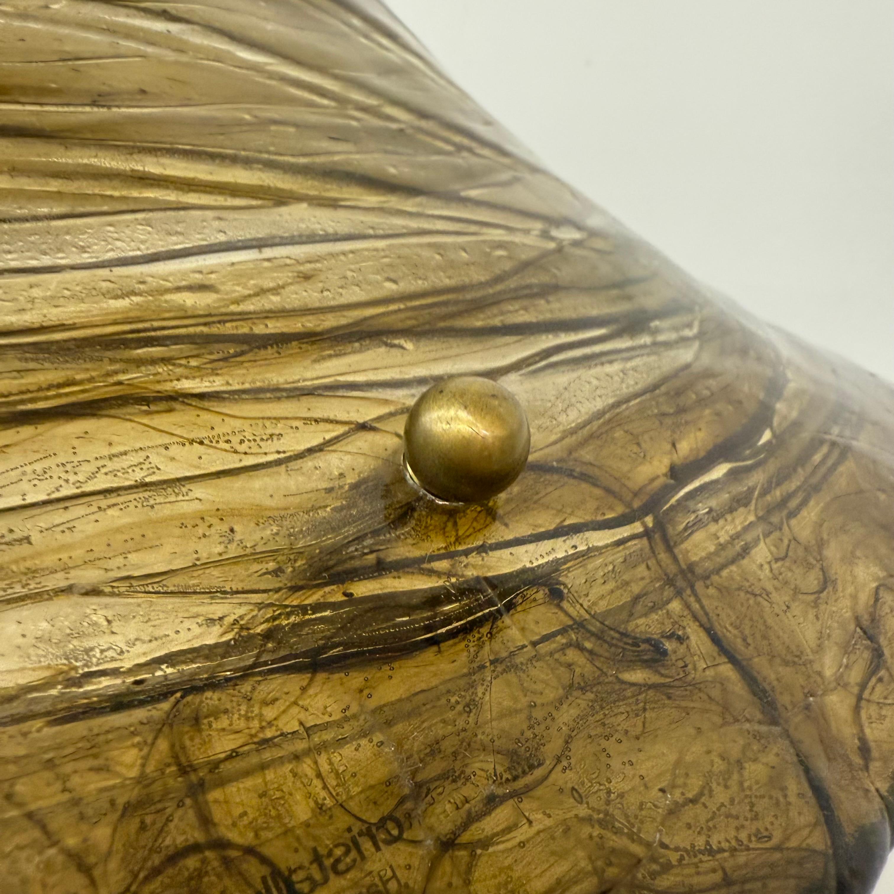 Lampada a sospensione in lucite dal design di metà secolo, anni '70 in vendita 3