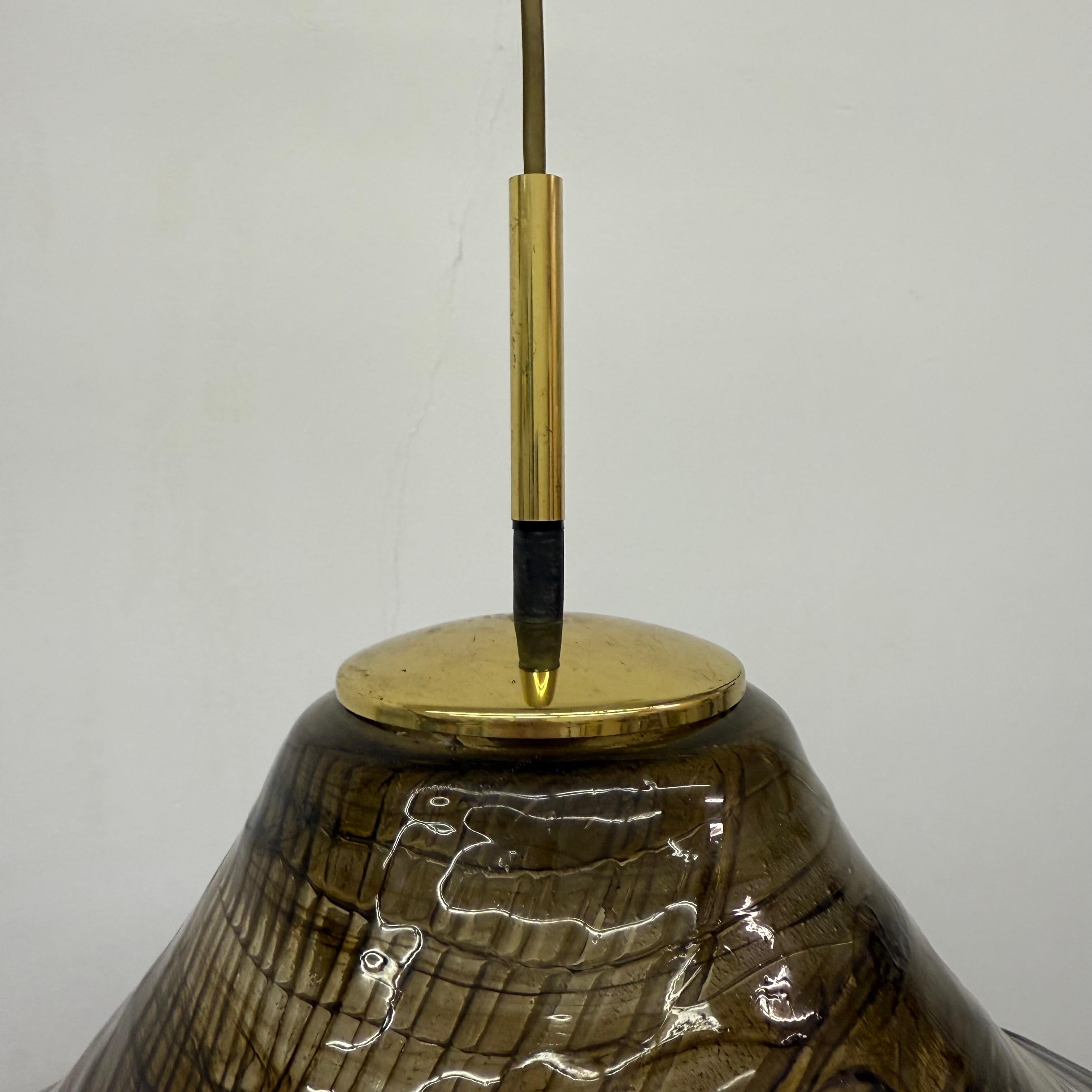Plastica Lampada a sospensione in lucite dal design di metà secolo, anni '70 in vendita