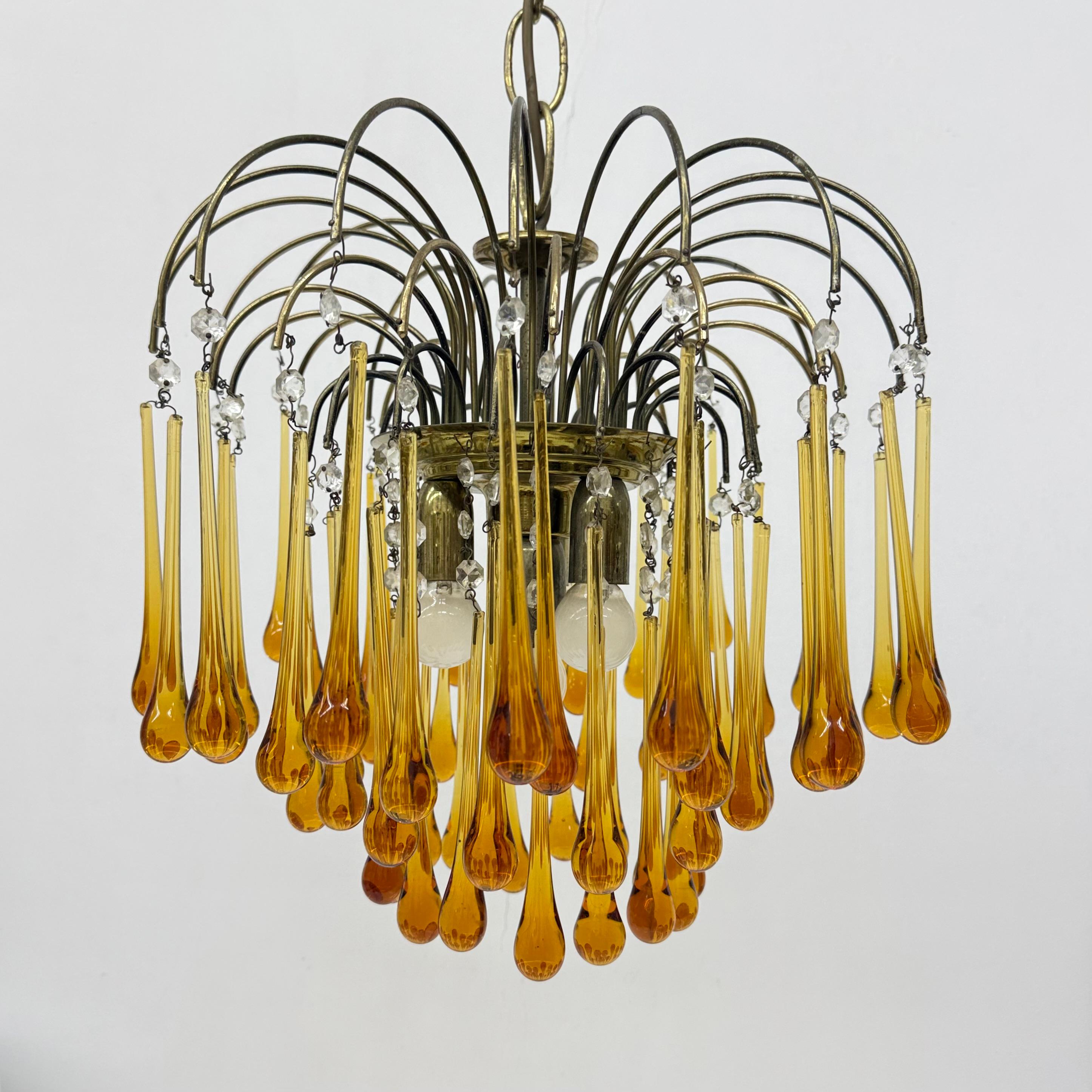 Lampadario a goccia in vetro ambrato di Murano di design di metà secolo, anni '70 in vendita 6