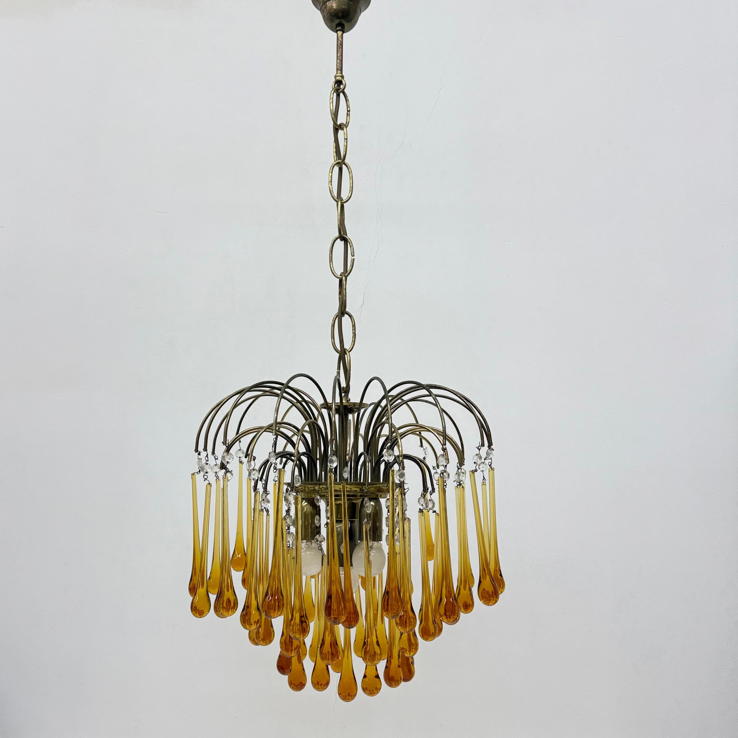 Lampadario a goccia in vetro ambrato di Murano di design di metà secolo, anni '70 in vendita 14