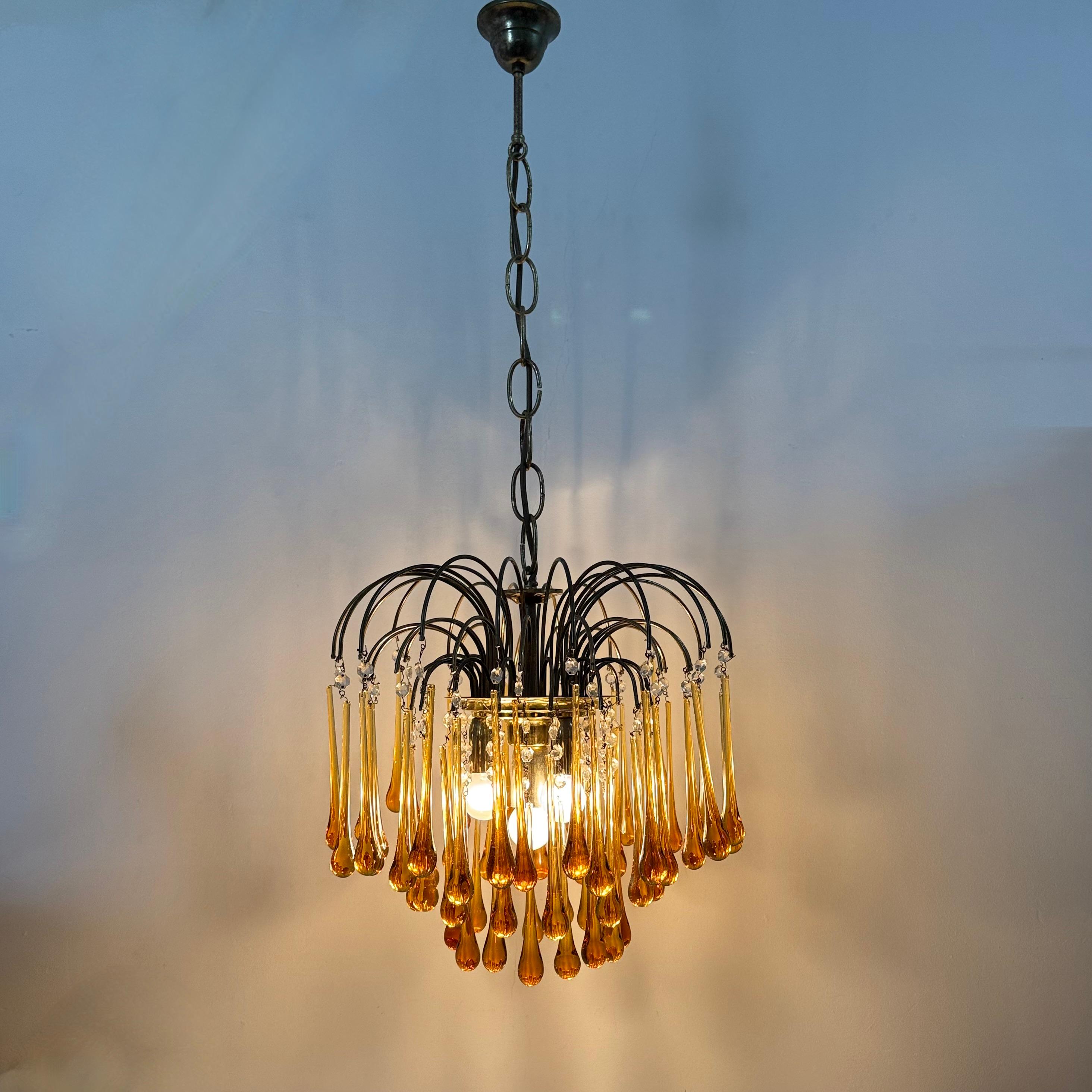 Metallo Lampadario a goccia in vetro ambrato di Murano di design di metà secolo, anni '70 in vendita