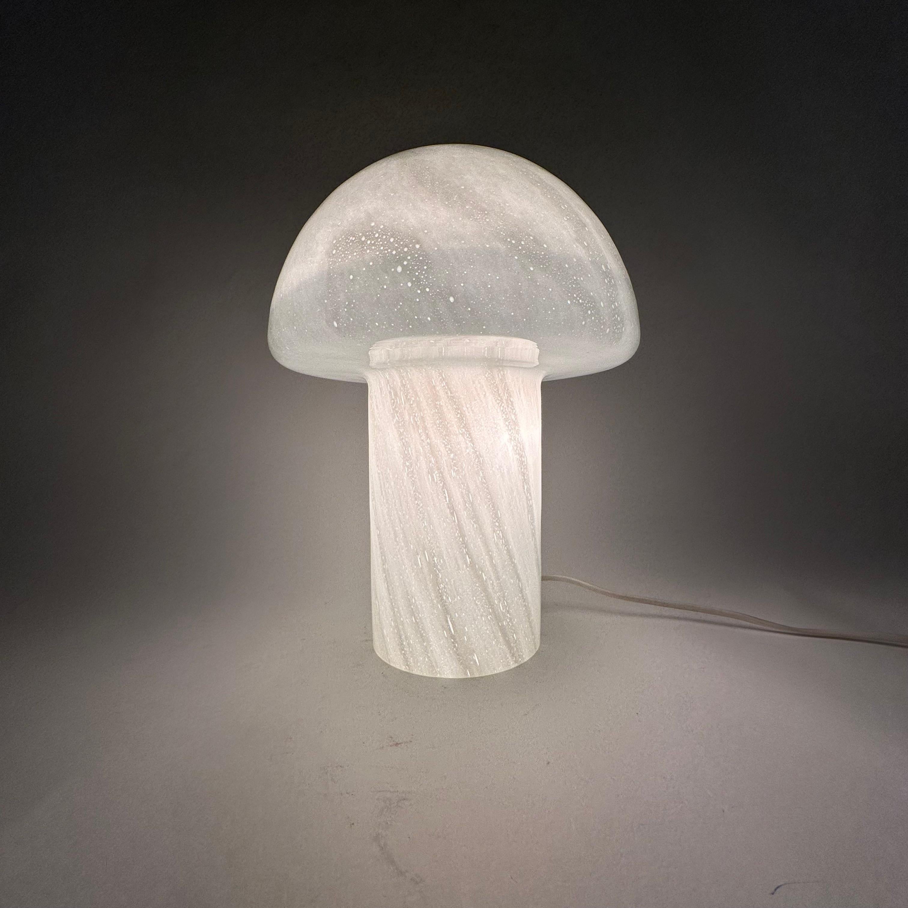Mid-century design mushroom glass table lamp , 1970’s For Sale 3