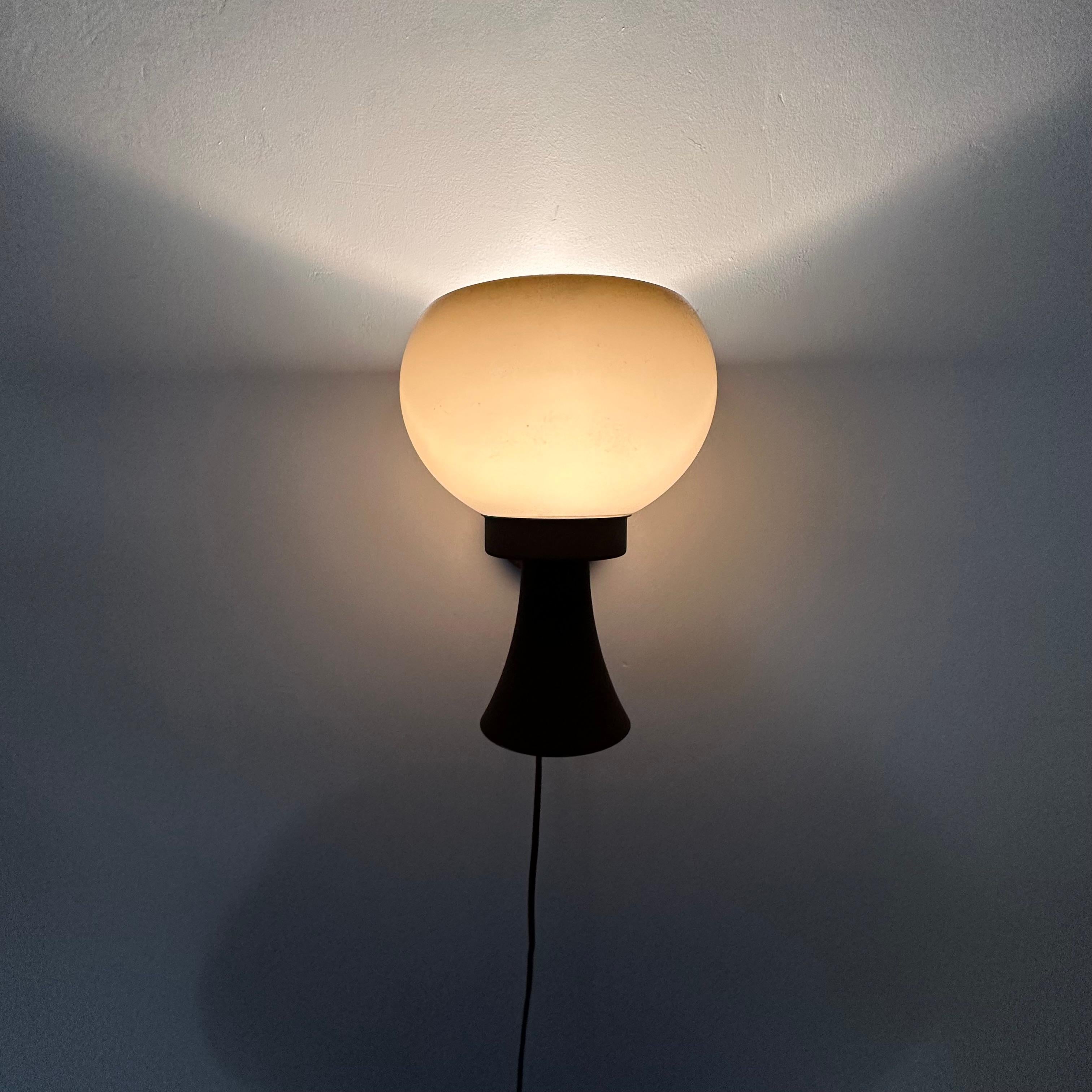 Fine XX secolo Lampada da parete a fungo dal design di metà secolo di Dijkstra Holland, anni '70 in vendita